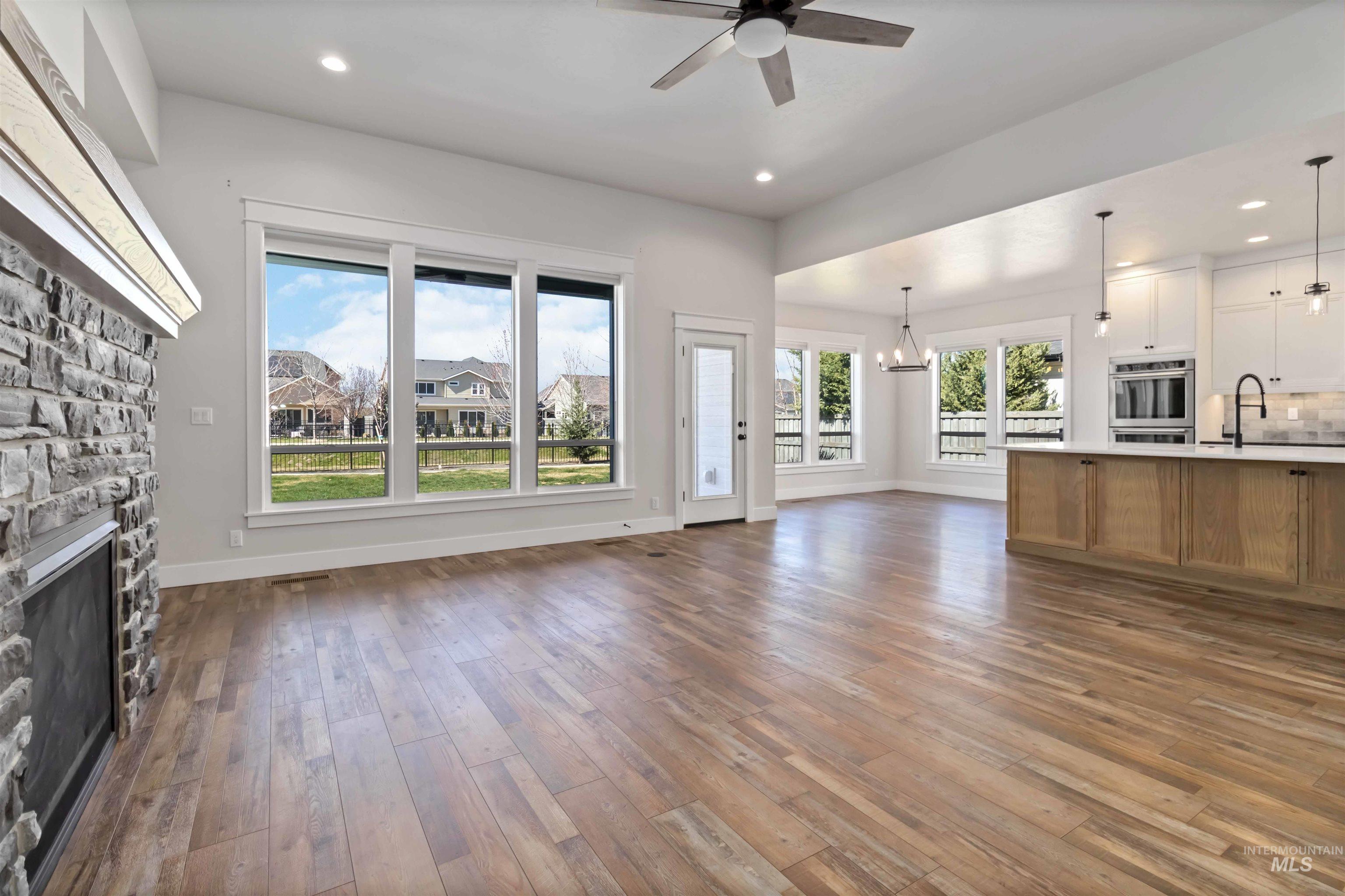 5867 S Hill Farm Way, Meridian, Idaho 83642, 4 Bedrooms, 3 Bathrooms, Residential For Sale, Price $749,900, 98978590