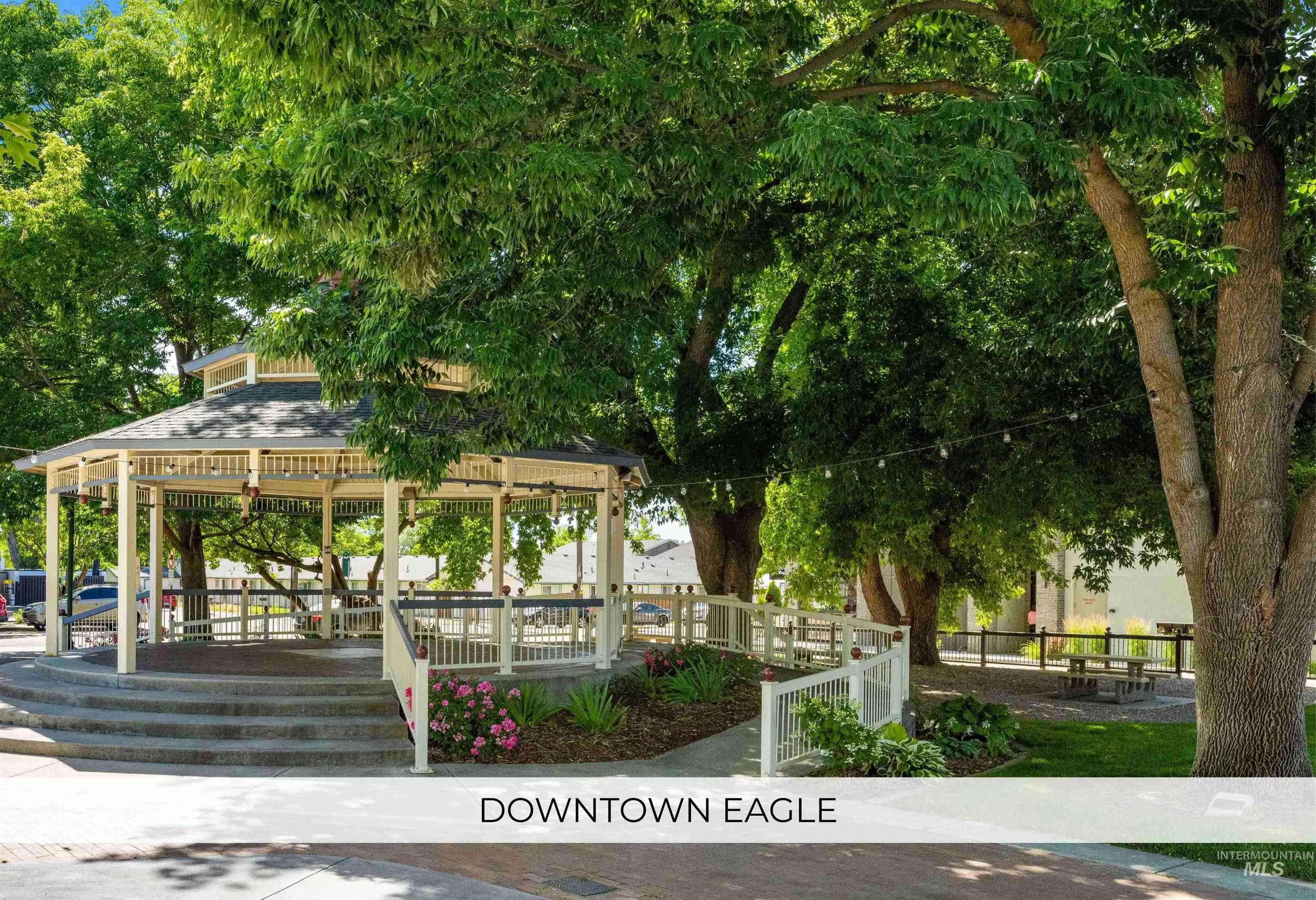 2352 E Meadow Wood Dr, Meridian, Idaho 83646, 3 Bedrooms, 2 Bathrooms, Residential For Sale, Price $448,500, 98978592