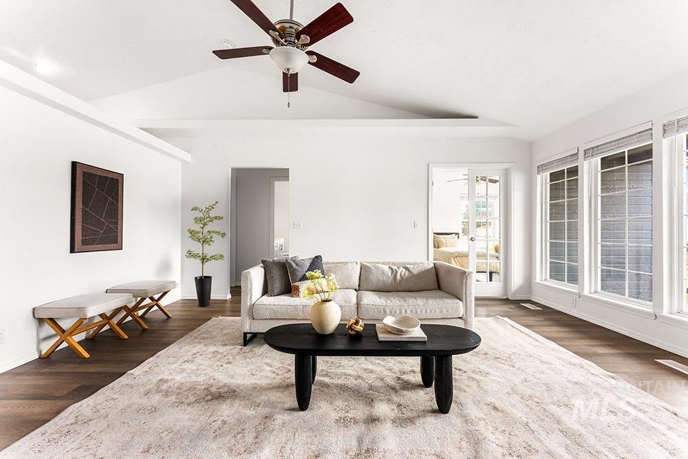 2352 E Meadow Wood Dr, Meridian, Idaho 83646, 3 Bedrooms, 2 Bathrooms, Residential For Sale, Price $448,500, 98978592