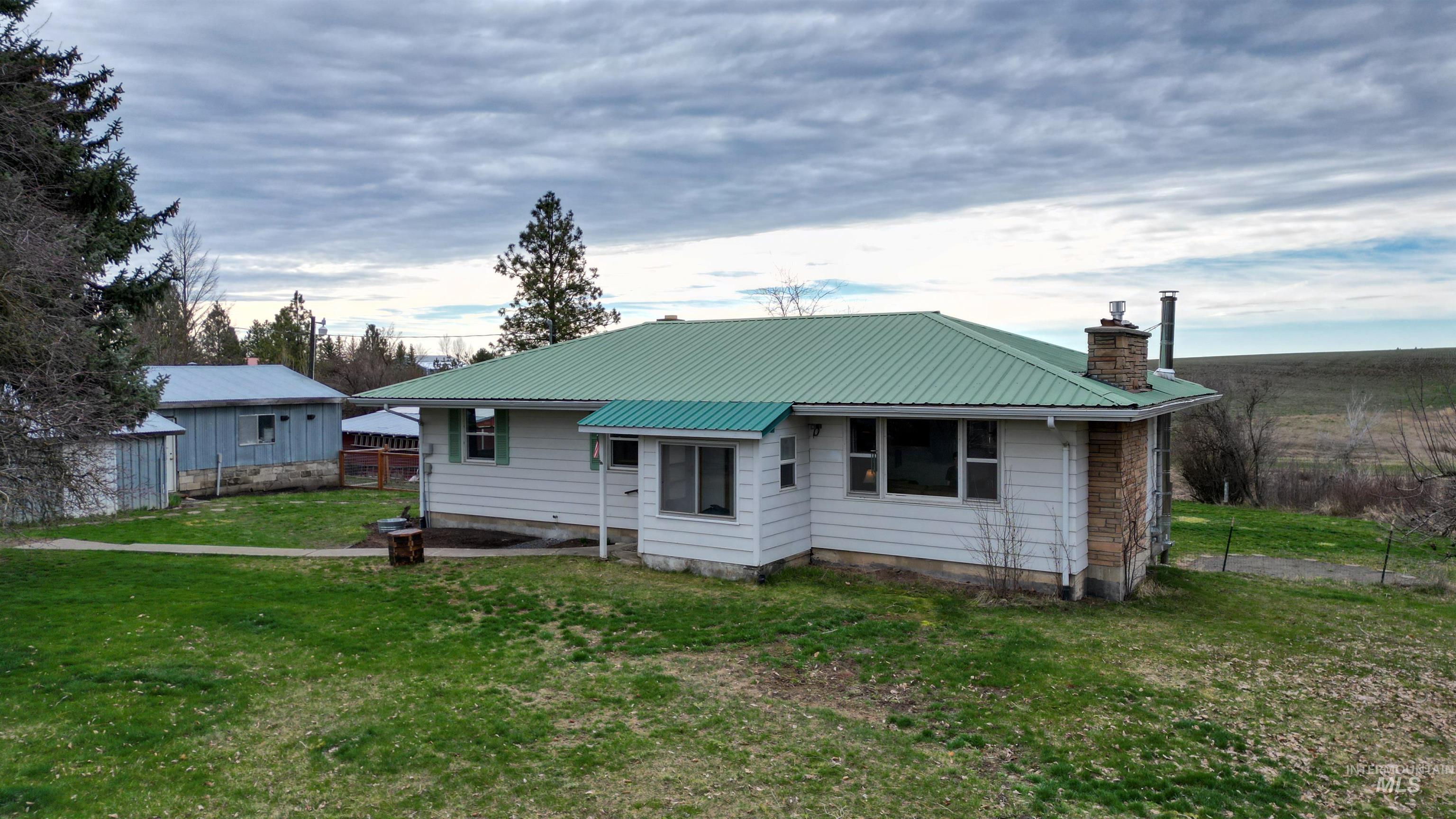 3611 Highway 8, Troy, Idaho 83871, 5 Bedrooms, 2 Bathrooms, Residential For Sale, Price $575,000, 98978593