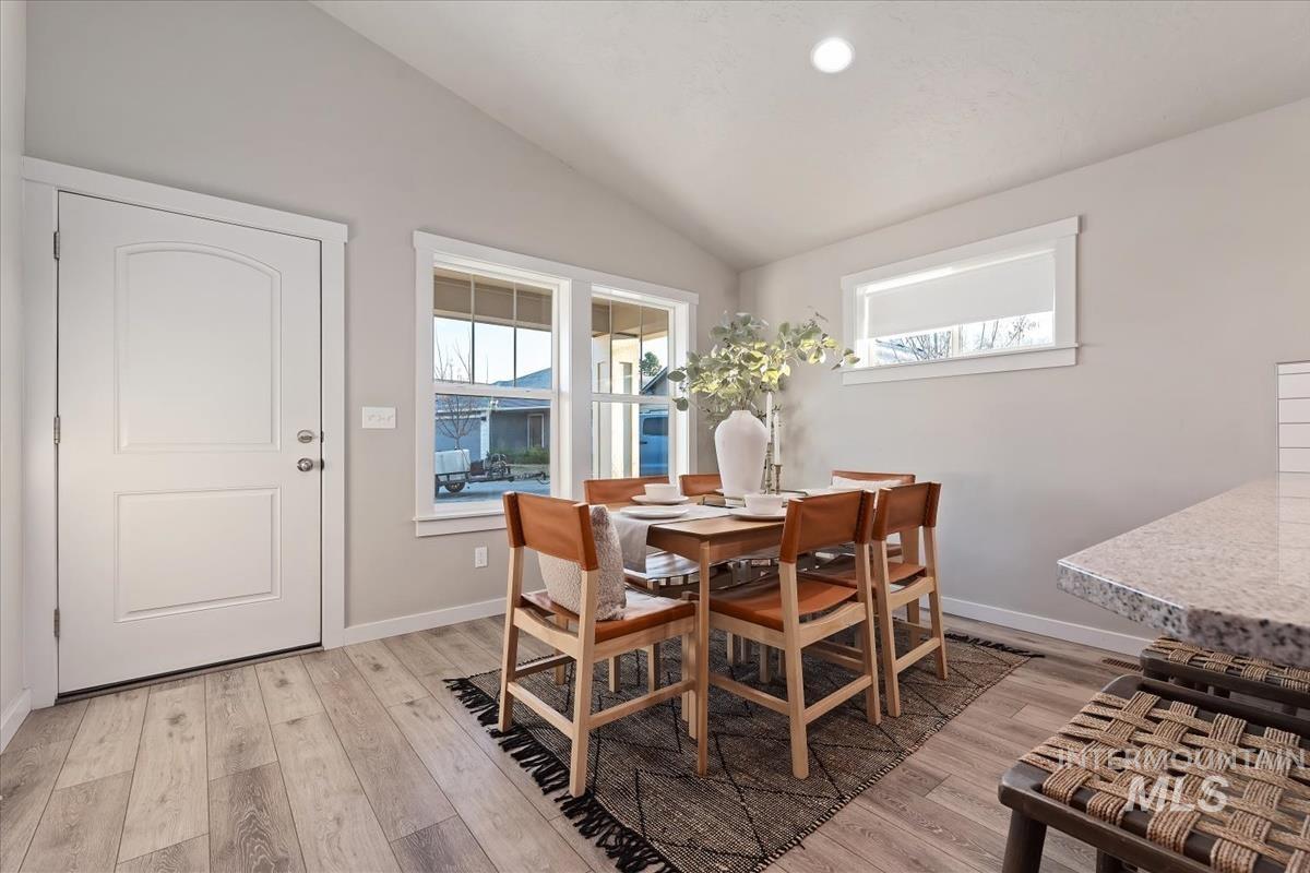 300 Crimson Circle S, Fruitland, Idaho 83619, 3 Bedrooms, 2 Bathrooms, Residential For Sale, Price $355,000, 98978595