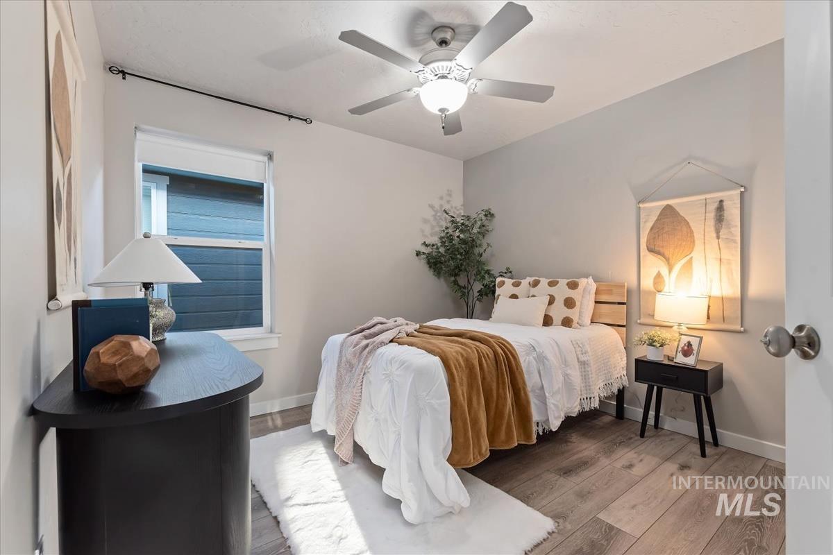 300 Crimson Circle S, Fruitland, Idaho 83619, 3 Bedrooms, 2 Bathrooms, Residential For Sale, Price $355,000, 98978595