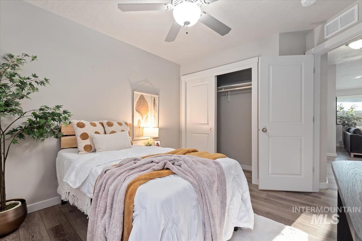 300 Crimson Circle S, Fruitland, Idaho 83619, 3 Bedrooms, 2 Bathrooms, Residential For Sale, Price $355,000, 98978595