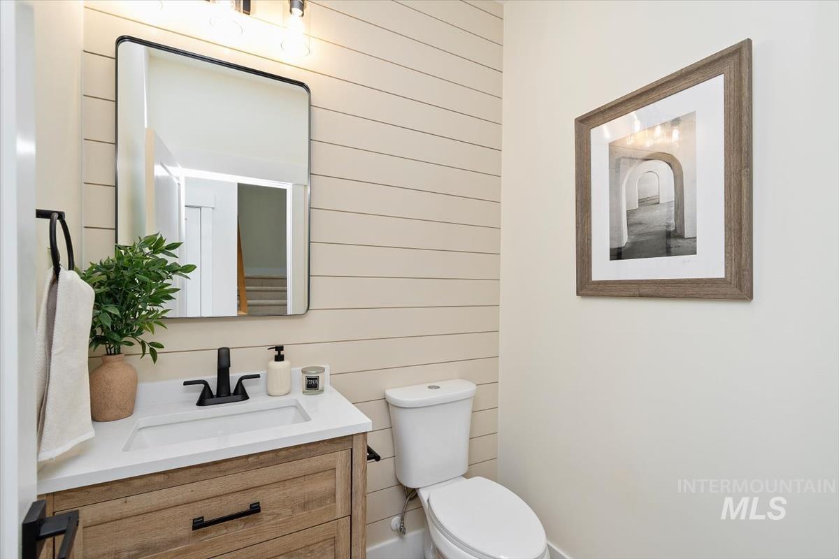 9894 W Sunberry Court, Star, Idaho 83669, 4 Bedrooms, 2.5 Bathrooms, Residential For Sale, Price $719,900, 98978596