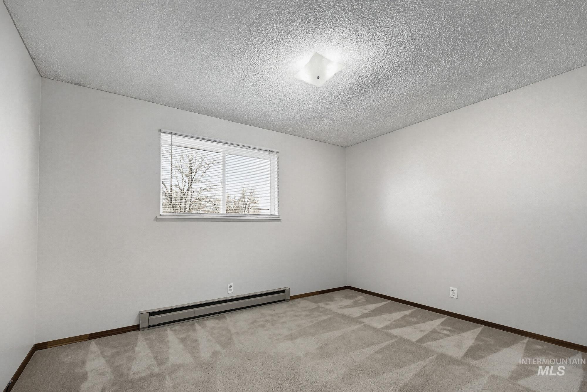 115 E 14th N St, Mountain Home, Idaho 83647, 3 Bedrooms, 1 Bathroom, Residential For Sale, Price $285,000, 98978598