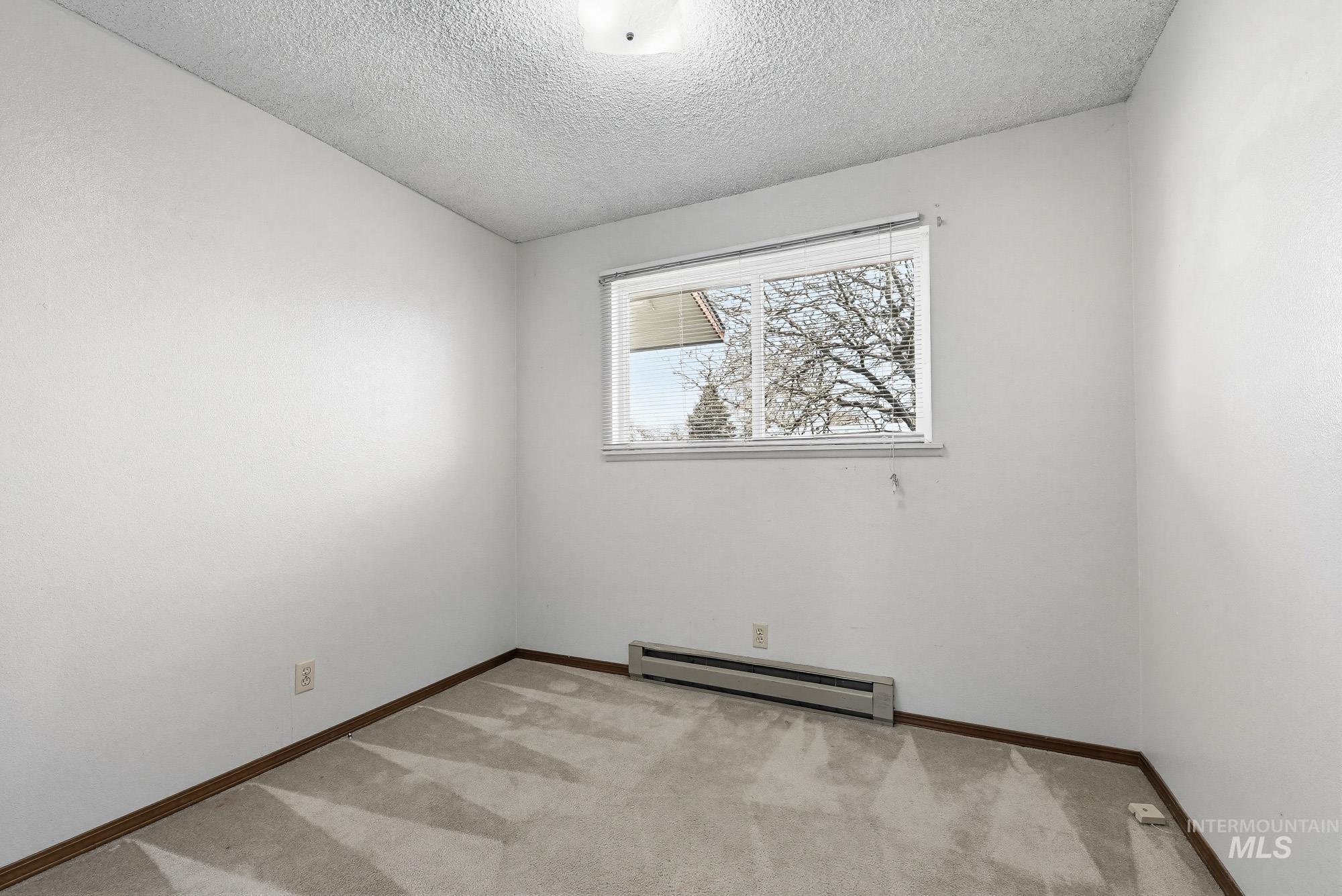 115 E 14th N St, Mountain Home, Idaho 83647, 3 Bedrooms, 1 Bathroom, Residential For Sale, Price $285,000, 98978598