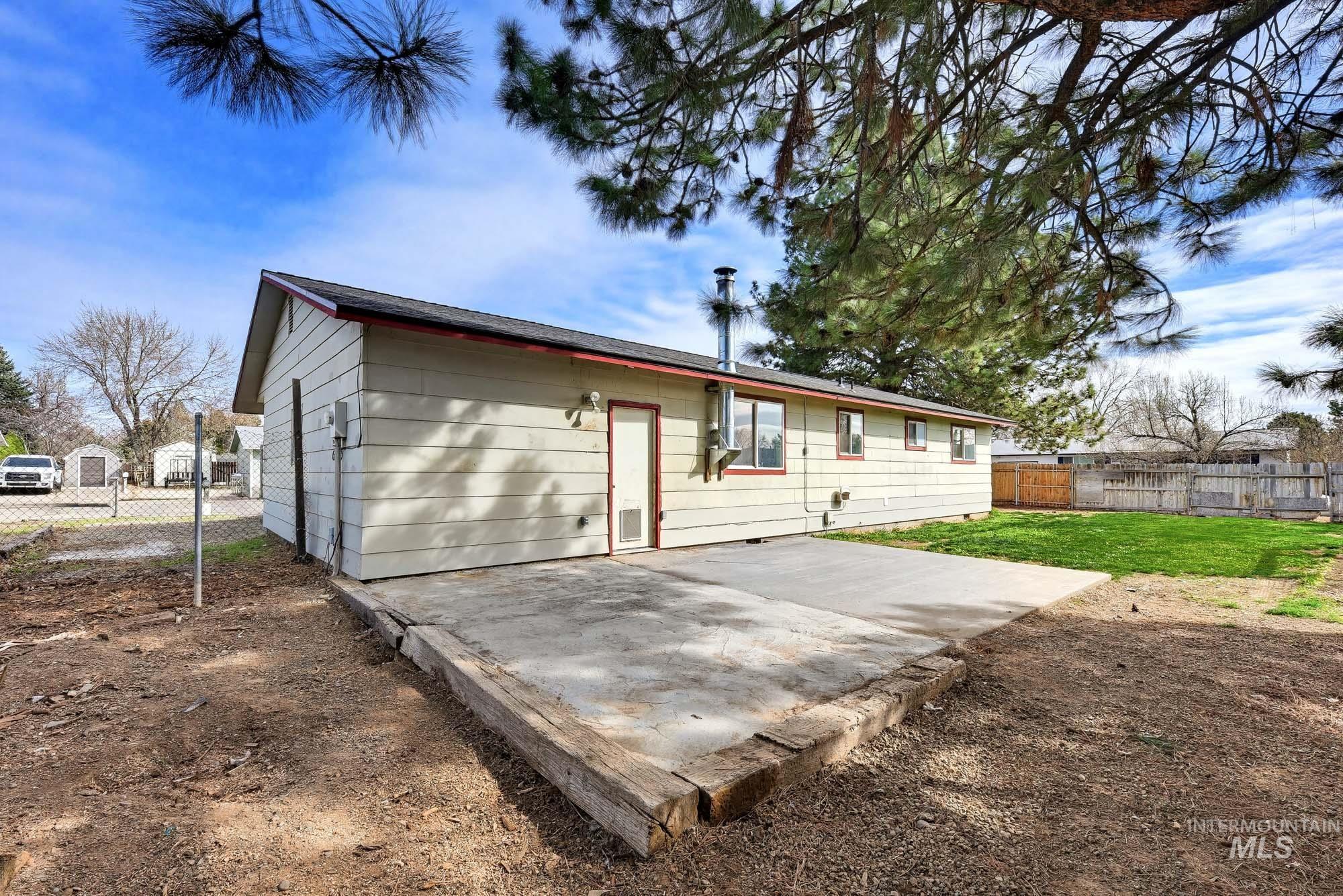 115 E 14th N St, Mountain Home, Idaho 83647, 3 Bedrooms, 1 Bathroom, Residential For Sale, Price $285,000, 98978598