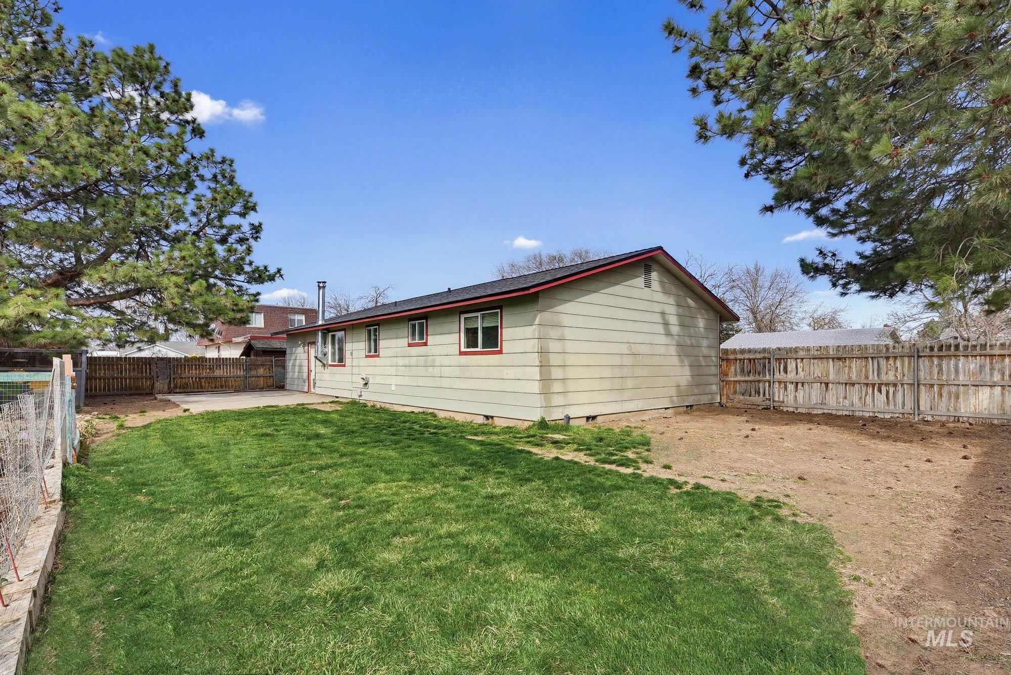 115 E 14th N St, Mountain Home, Idaho 83647, 3 Bedrooms, 1 Bathroom, Residential For Sale, Price $285,000, 98978598