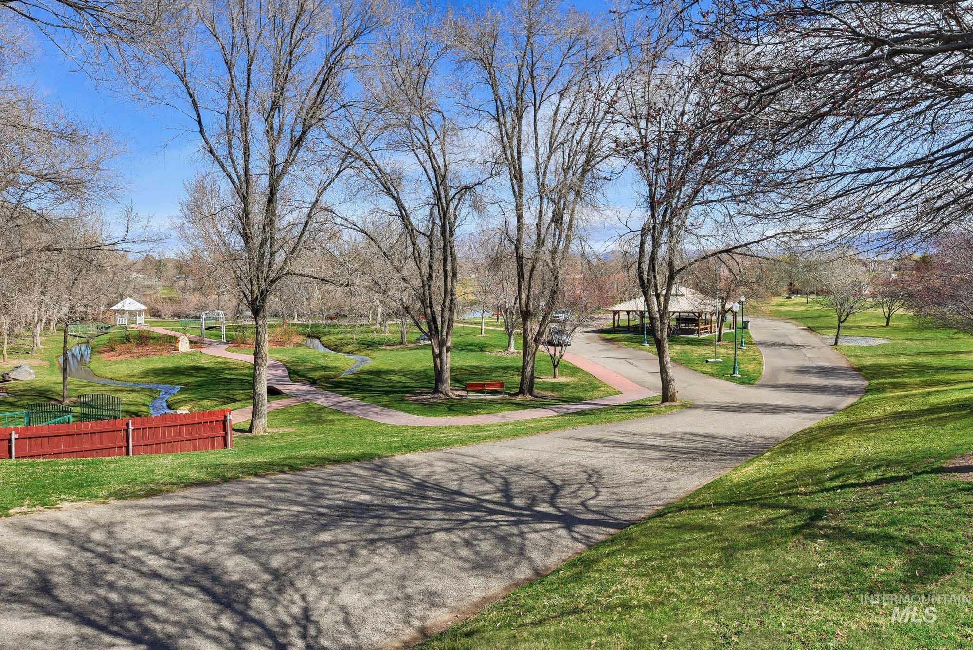 115 E 14th N St, Mountain Home, Idaho 83647, 3 Bedrooms, 1 Bathroom, Residential For Sale, Price $285,000, 98978598