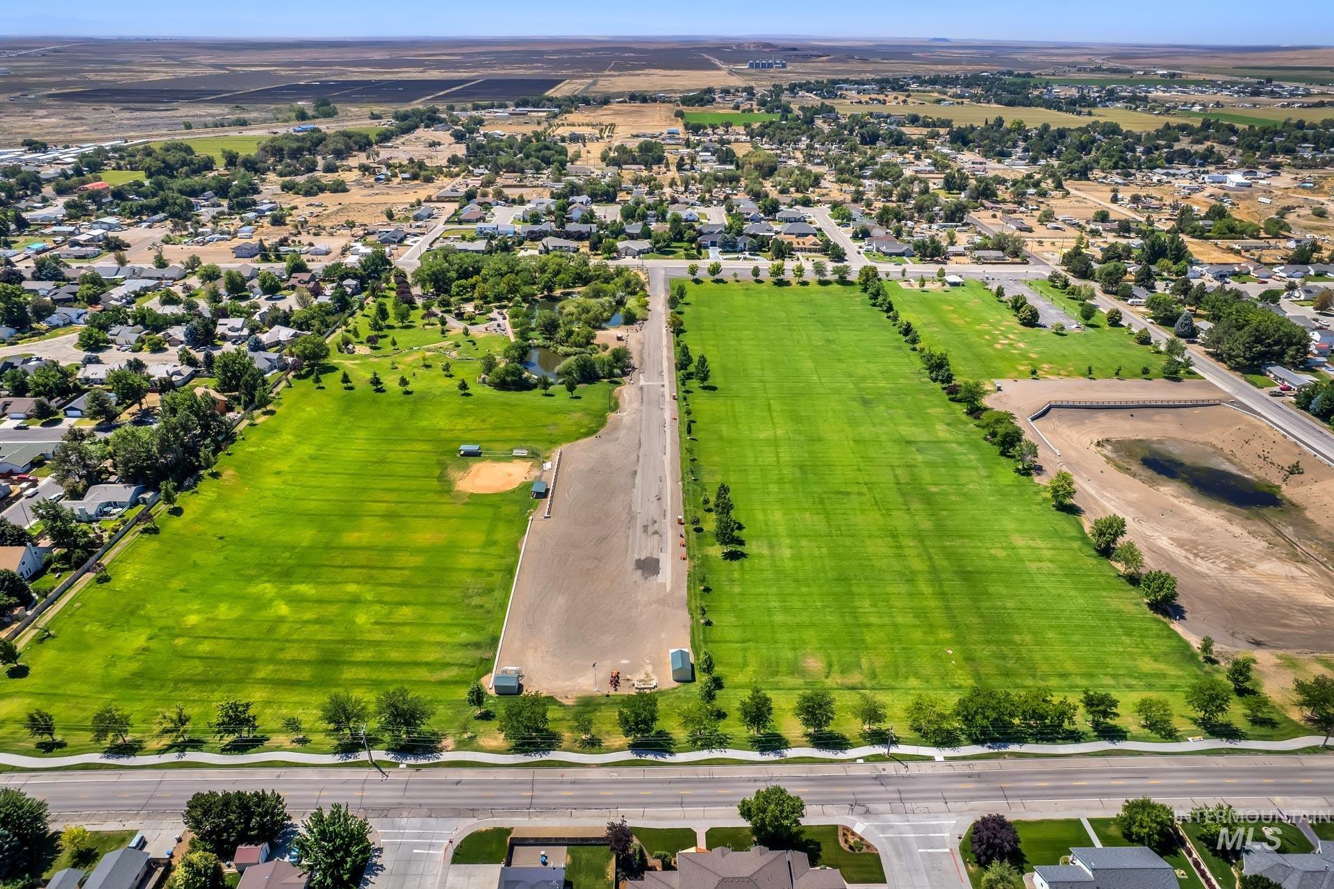 115 E 14th N St, Mountain Home, Idaho 83647, 3 Bedrooms, 1 Bathroom, Residential For Sale, Price $285,000, 98978598