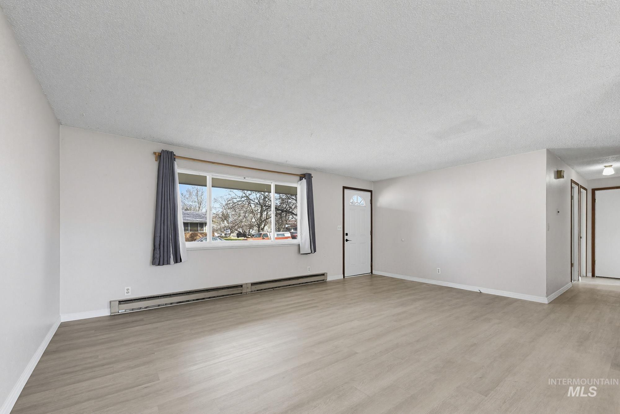 115 E 14th N St, Mountain Home, Idaho 83647, 3 Bedrooms, 1 Bathroom, Residential For Sale, Price $285,000, 98978598