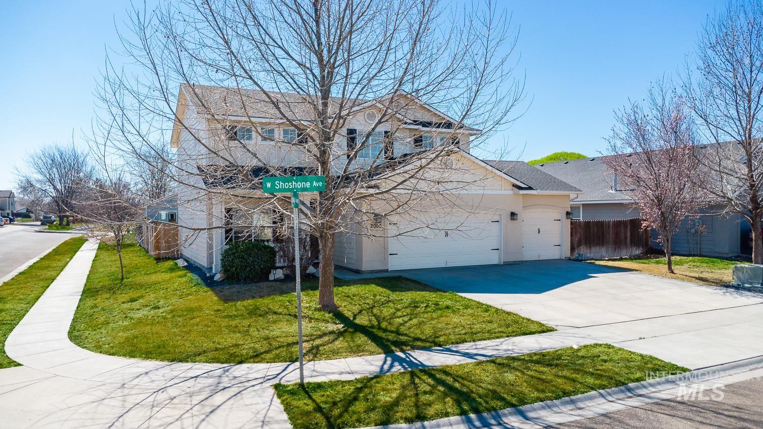 2005 W Shoshone Ave, Nampa, Idaho 83651, 4 Bedrooms, 2.5 Bathrooms, Residential For Sale, Price $455,000,MLS 98978603