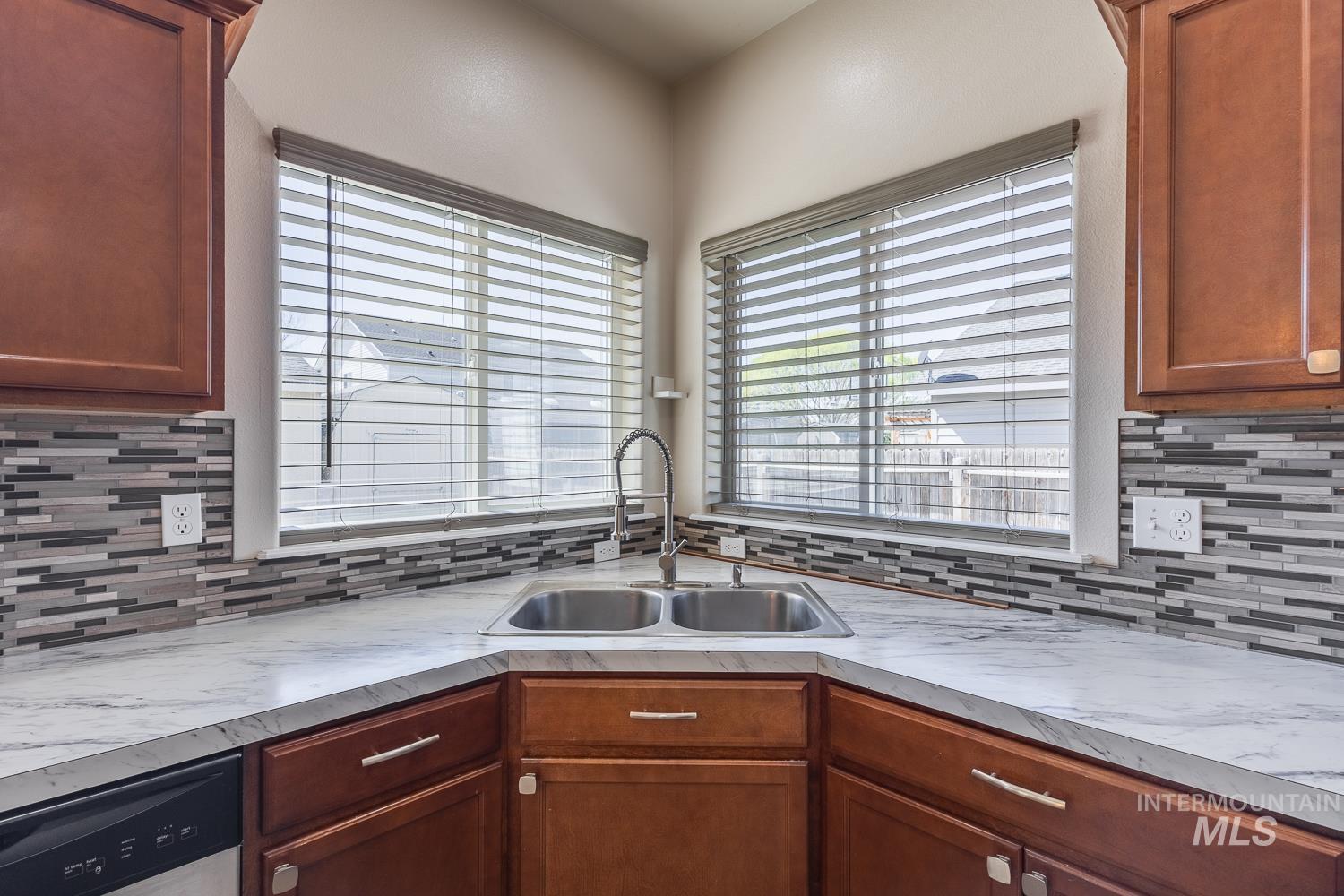 2005 W Shoshone Ave, Nampa, Idaho 83651, 4 Bedrooms, 2.5 Bathrooms, Residential For Sale, Price $455,000,MLS 98978603