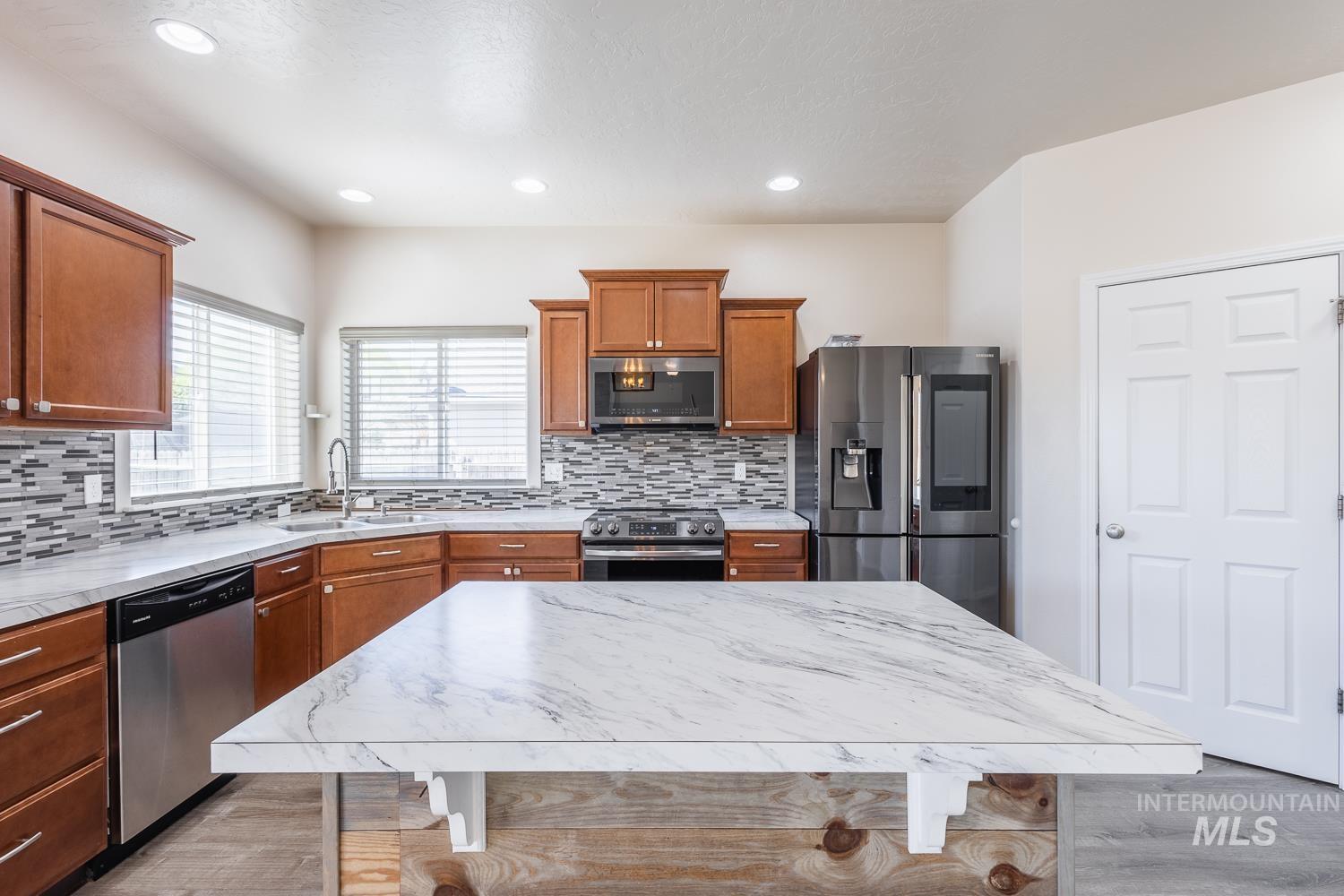 2005 W Shoshone Ave, Nampa, Idaho 83651, 4 Bedrooms, 2.5 Bathrooms, Residential For Sale, Price $455,000,MLS 98978603