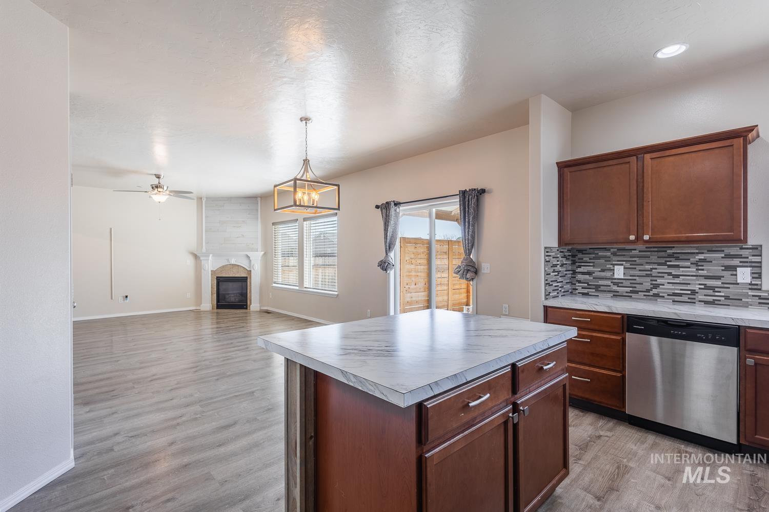 2005 W Shoshone Ave, Nampa, Idaho 83651, 4 Bedrooms, 2.5 Bathrooms, Residential For Sale, Price $455,000,MLS 98978603