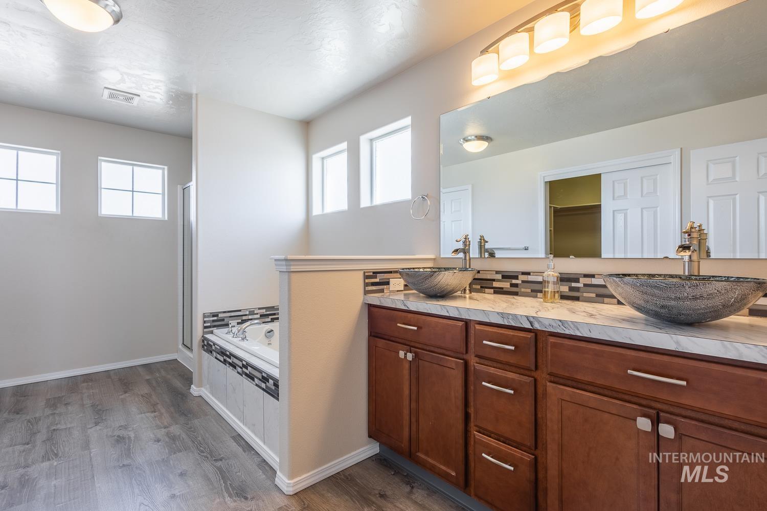 2005 W Shoshone Ave, Nampa, Idaho 83651, 4 Bedrooms, 2.5 Bathrooms, Residential For Sale, Price $455,000,MLS 98978603