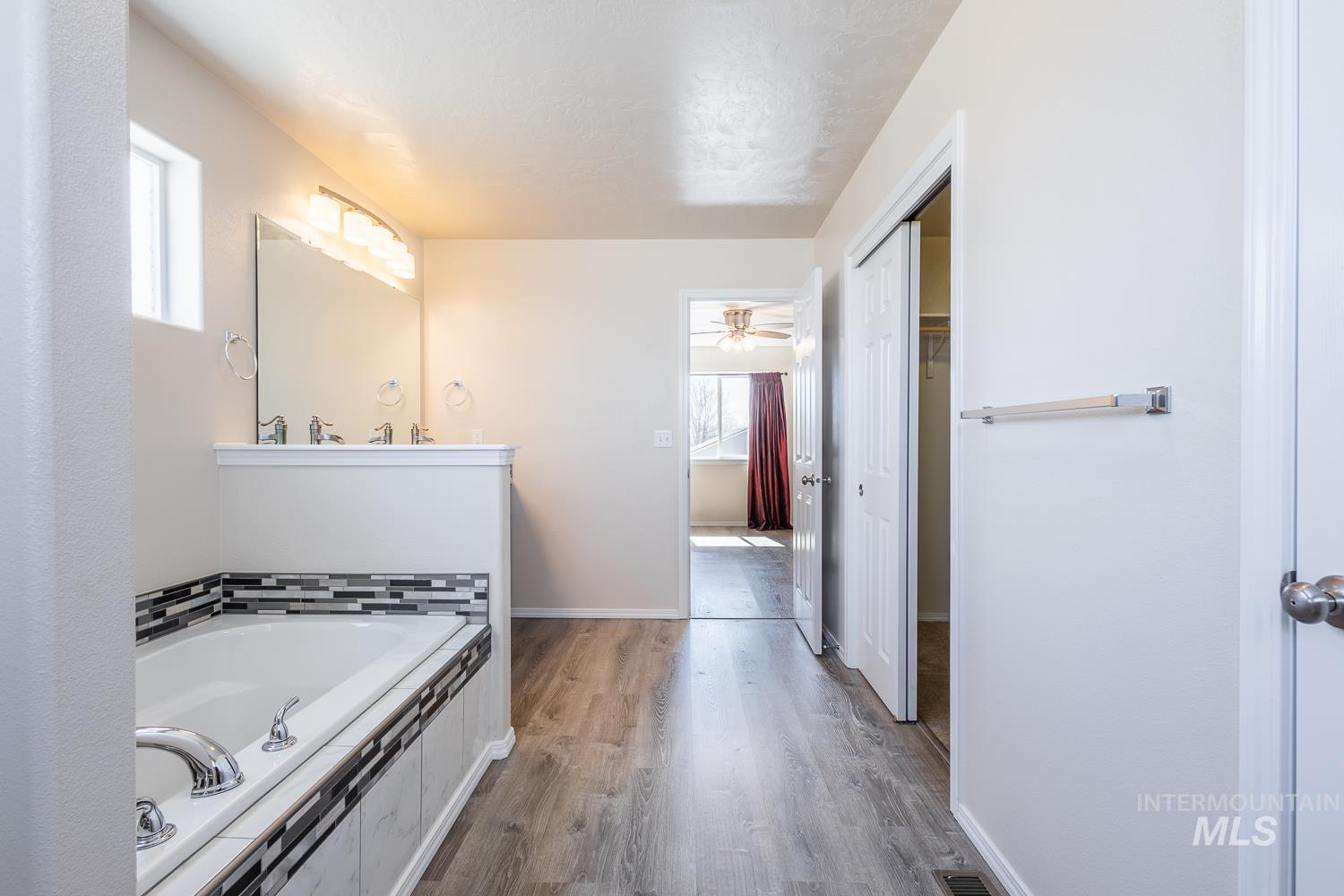 2005 W Shoshone Ave, Nampa, Idaho 83651, 4 Bedrooms, 2.5 Bathrooms, Residential For Sale, Price $455,000,MLS 98978603