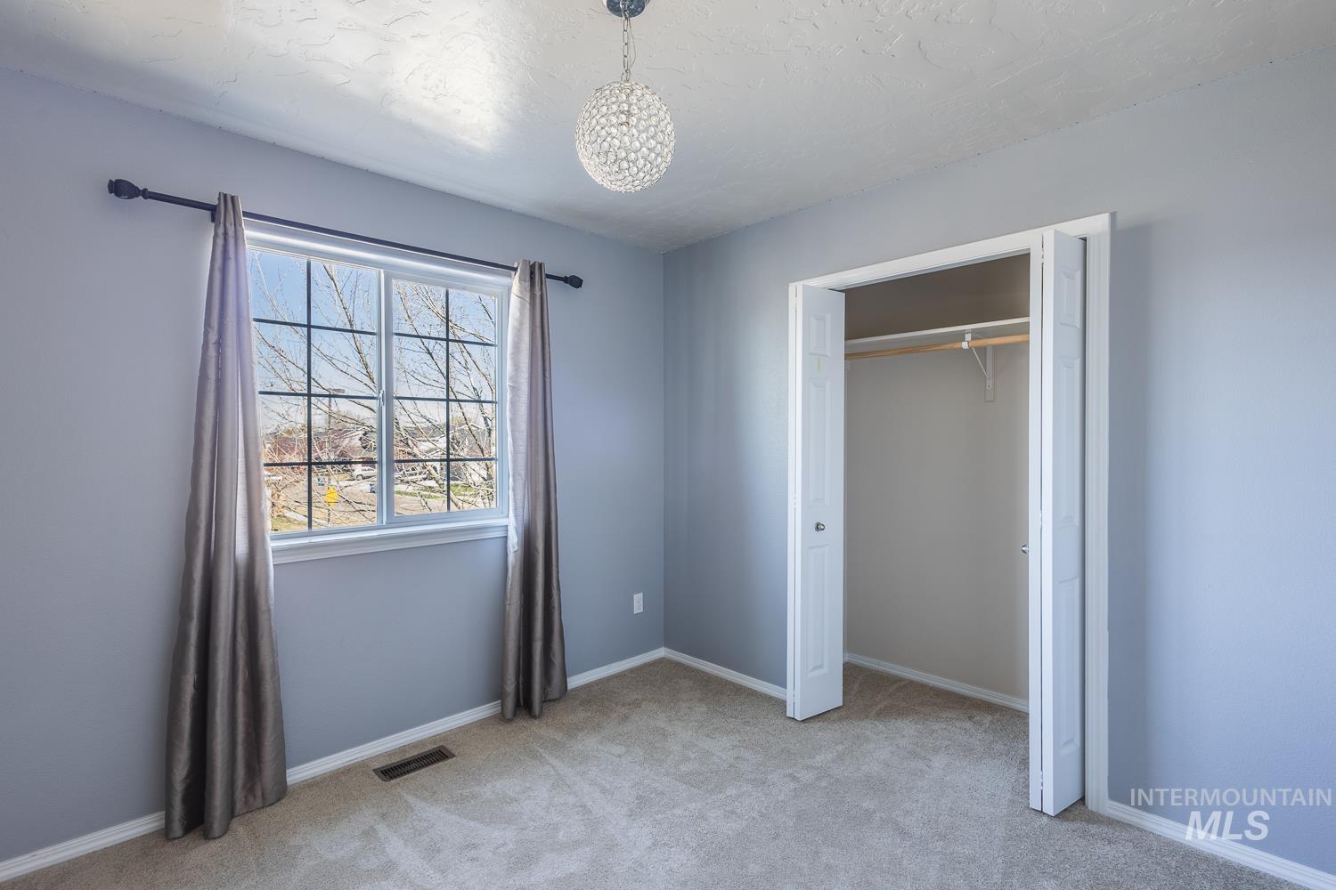 2005 W Shoshone Ave, Nampa, Idaho 83651, 4 Bedrooms, 2.5 Bathrooms, Residential For Sale, Price $455,000,MLS 98978603