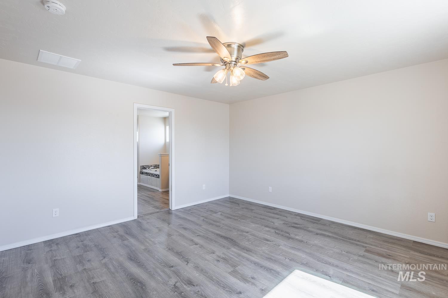 2005 W Shoshone Ave, Nampa, Idaho 83651, 4 Bedrooms, 2.5 Bathrooms, Residential For Sale, Price $455,000,MLS 98978603