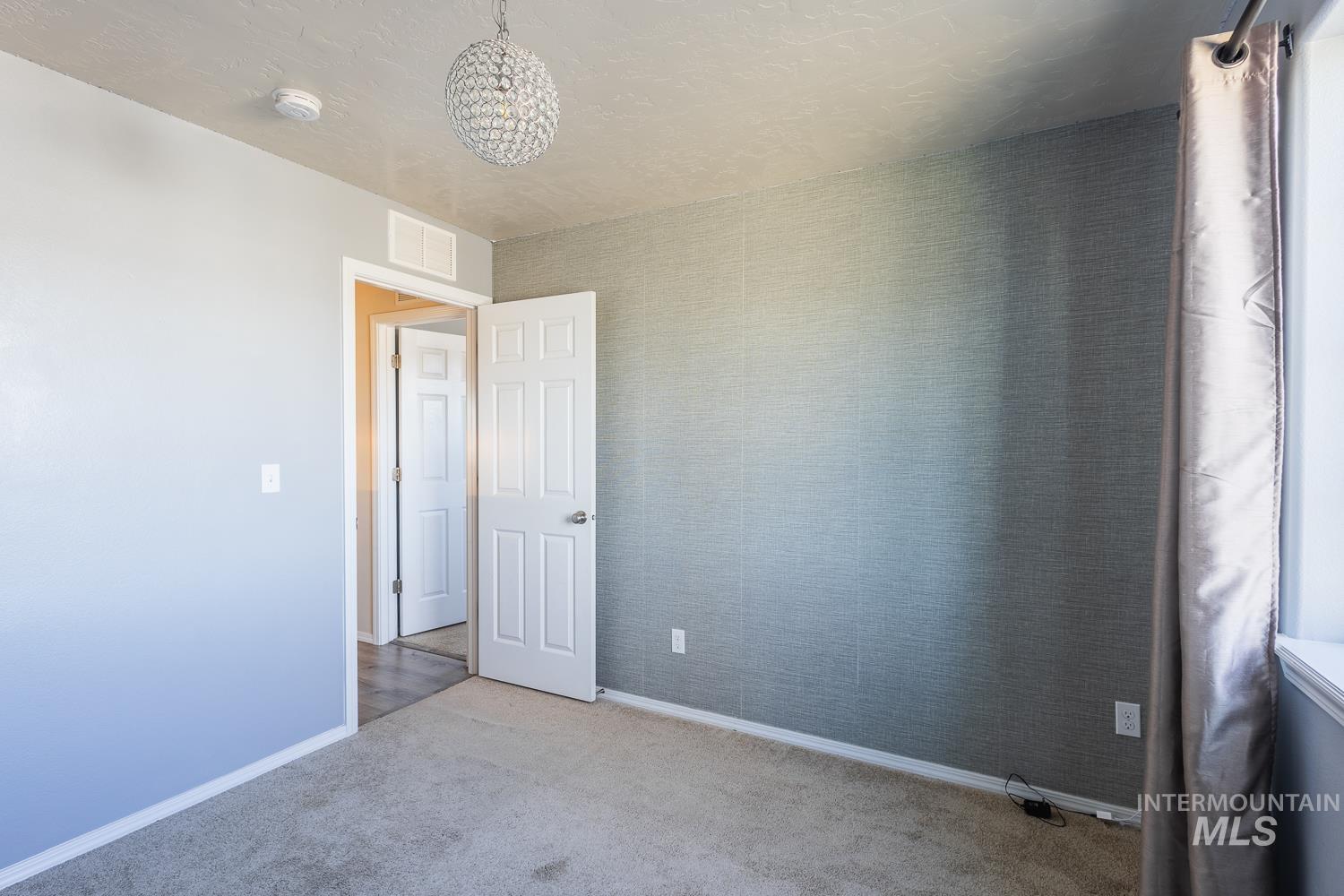 2005 W Shoshone Ave, Nampa, Idaho 83651, 4 Bedrooms, 2.5 Bathrooms, Residential For Sale, Price $455,000,MLS 98978603