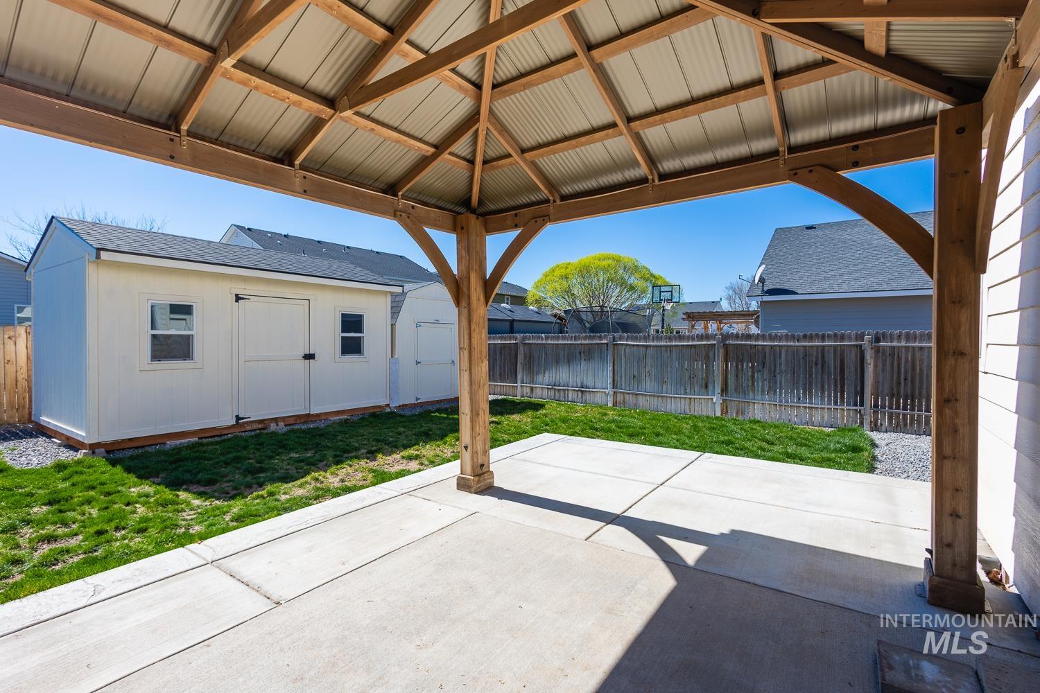 2005 W Shoshone Ave, Nampa, Idaho 83651, 4 Bedrooms, 2.5 Bathrooms, Residential For Sale, Price $455,000,MLS 98978603