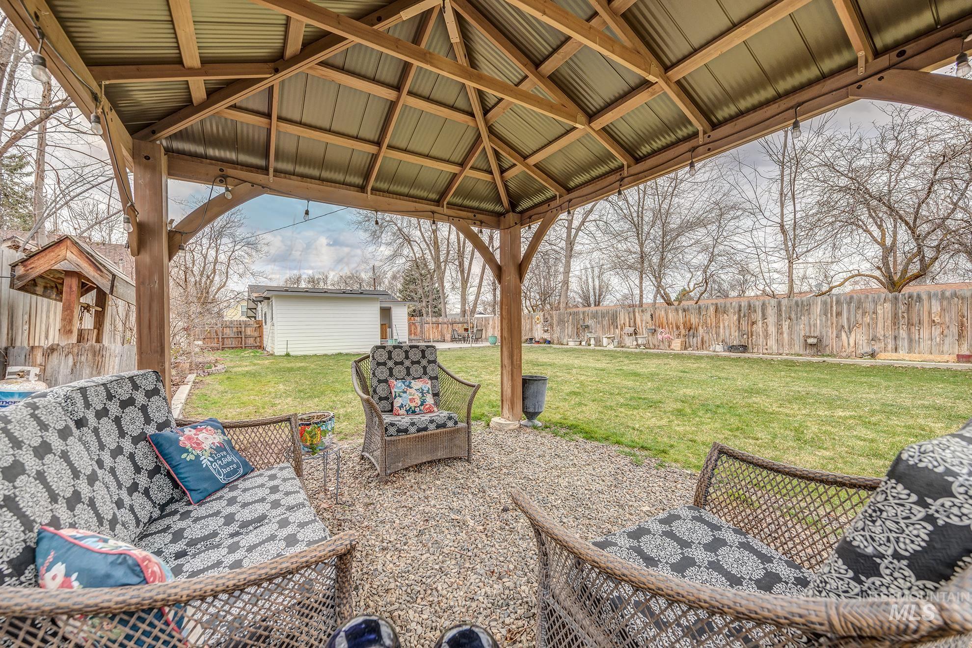 24 N Fairview St, Nampa, Idaho 83651, 3 Bedrooms, 2 Bathrooms, Residential For Sale, Price $359,000, 98978604