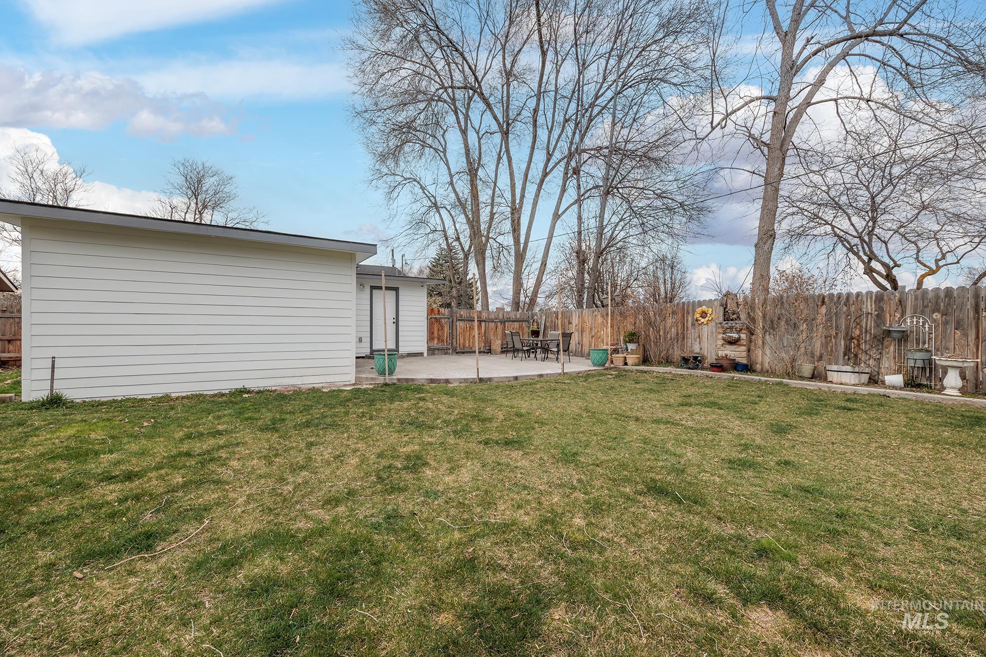 24 N Fairview St, Nampa, Idaho 83651, 3 Bedrooms, 2 Bathrooms, Residential For Sale, Price $359,000, 98978604