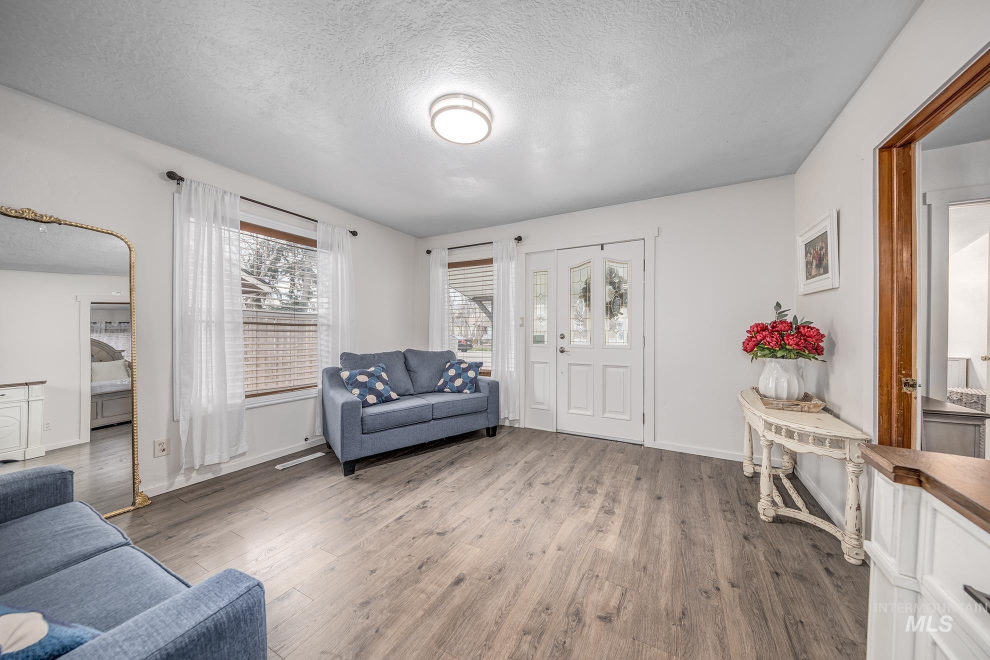 24 N Fairview St, Nampa, Idaho 83651, 3 Bedrooms, 2 Bathrooms, Residential For Sale, Price $359,000, 98978604