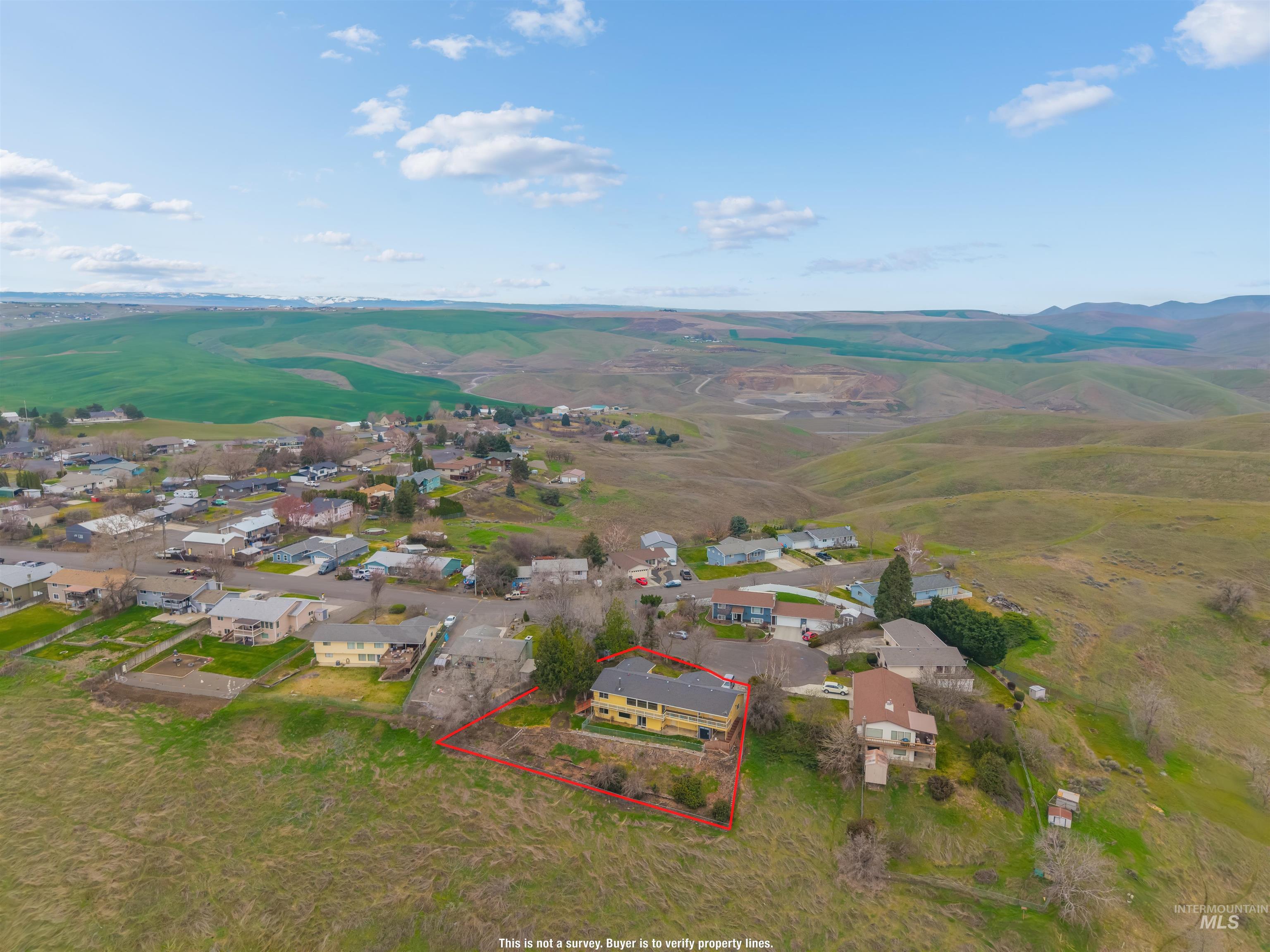 2746 Florence Court, Clarkston, Washington 99403, 3 Bedrooms, 3 Bathrooms, Residential For Sale, Price $499,000, 98978606