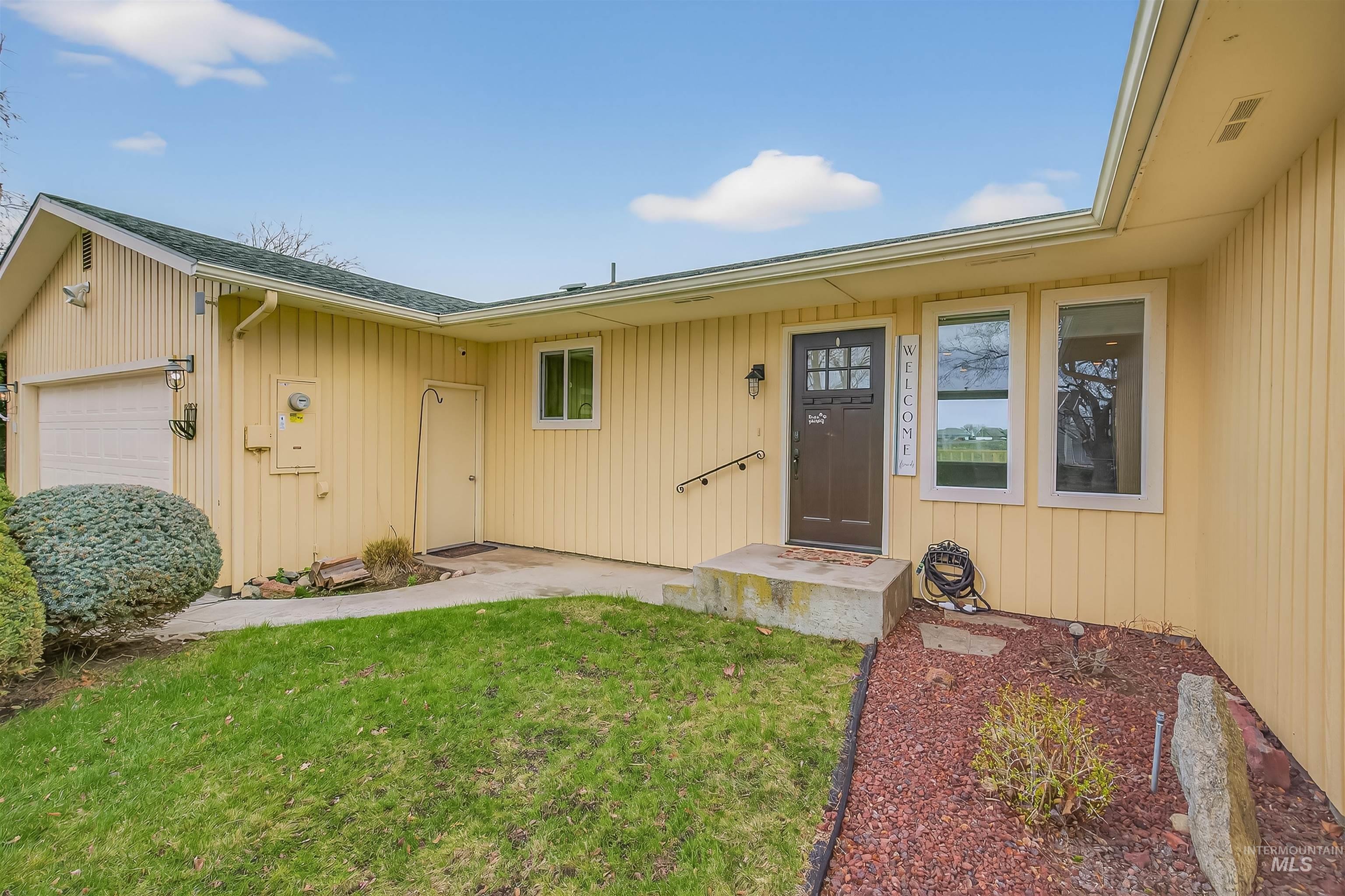 2746 Florence Court, Clarkston, Washington 99403, 3 Bedrooms, 3 Bathrooms, Residential For Sale, Price $497,000, 98978606