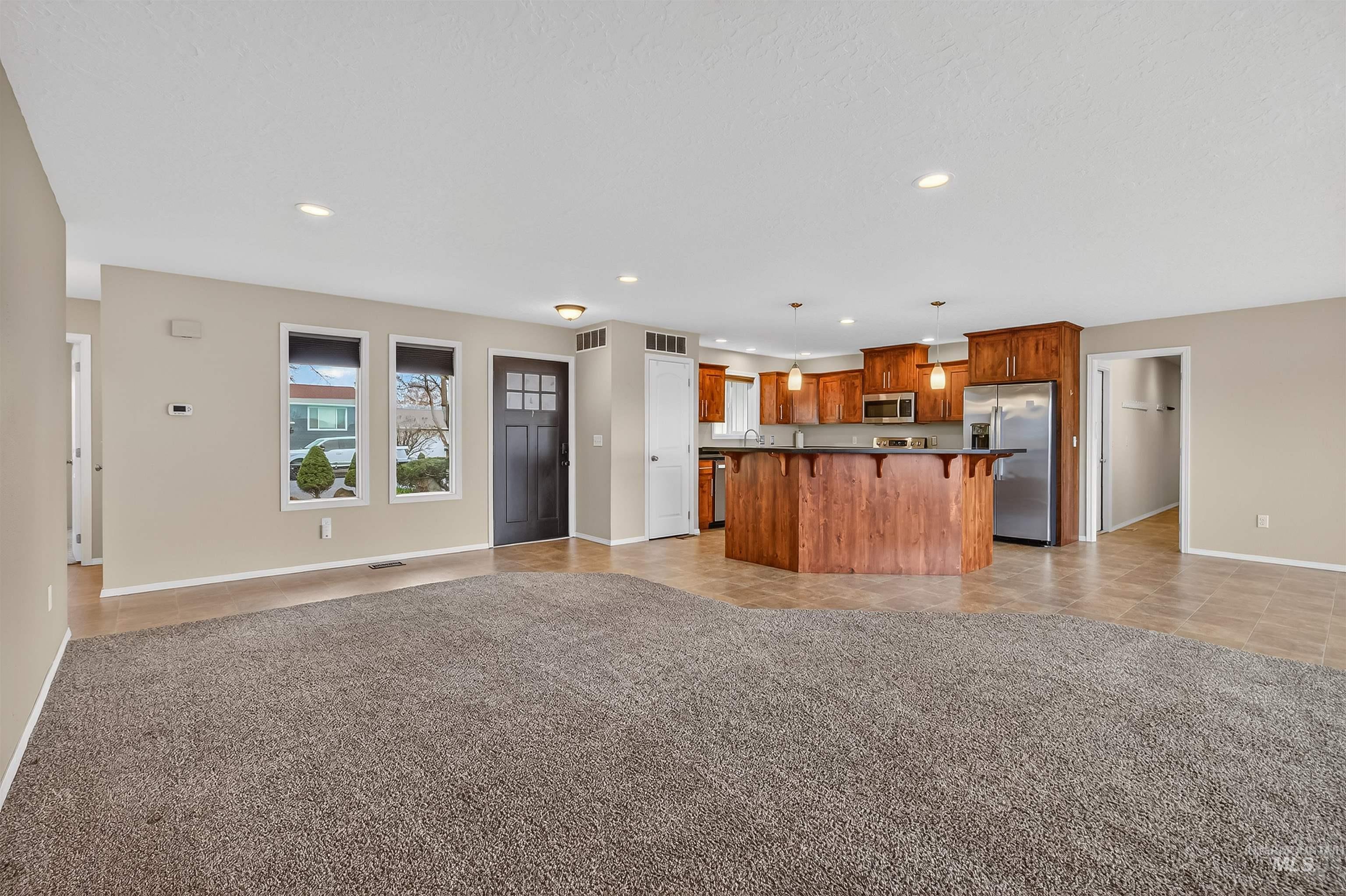 2746 Florence Court, Clarkston, Washington 99403, 3 Bedrooms, 3 Bathrooms, Residential For Sale, Price $499,000, 98978606