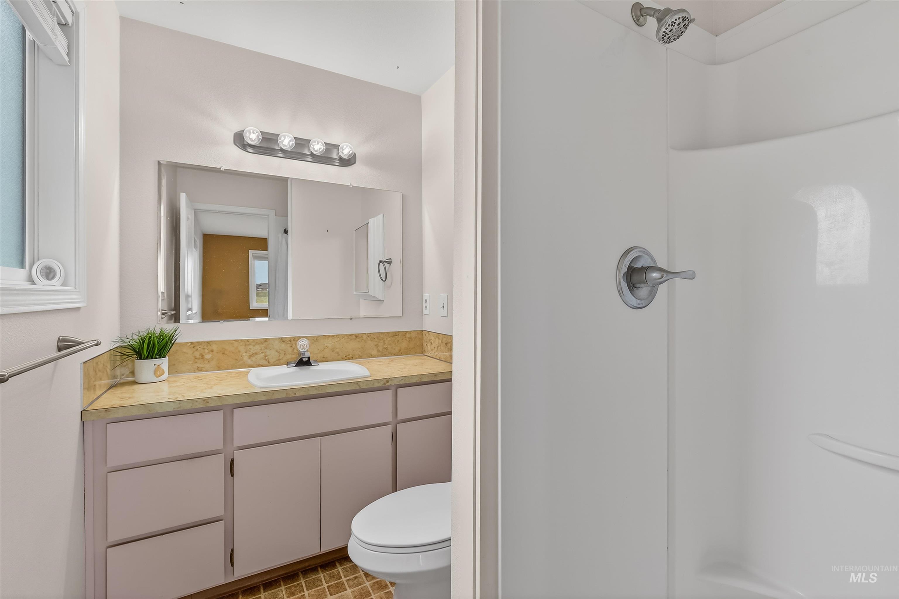 2746 Florence Court, Clarkston, Washington 99403, 3 Bedrooms, 3 Bathrooms, Residential For Sale, Price $499,000, 98978606