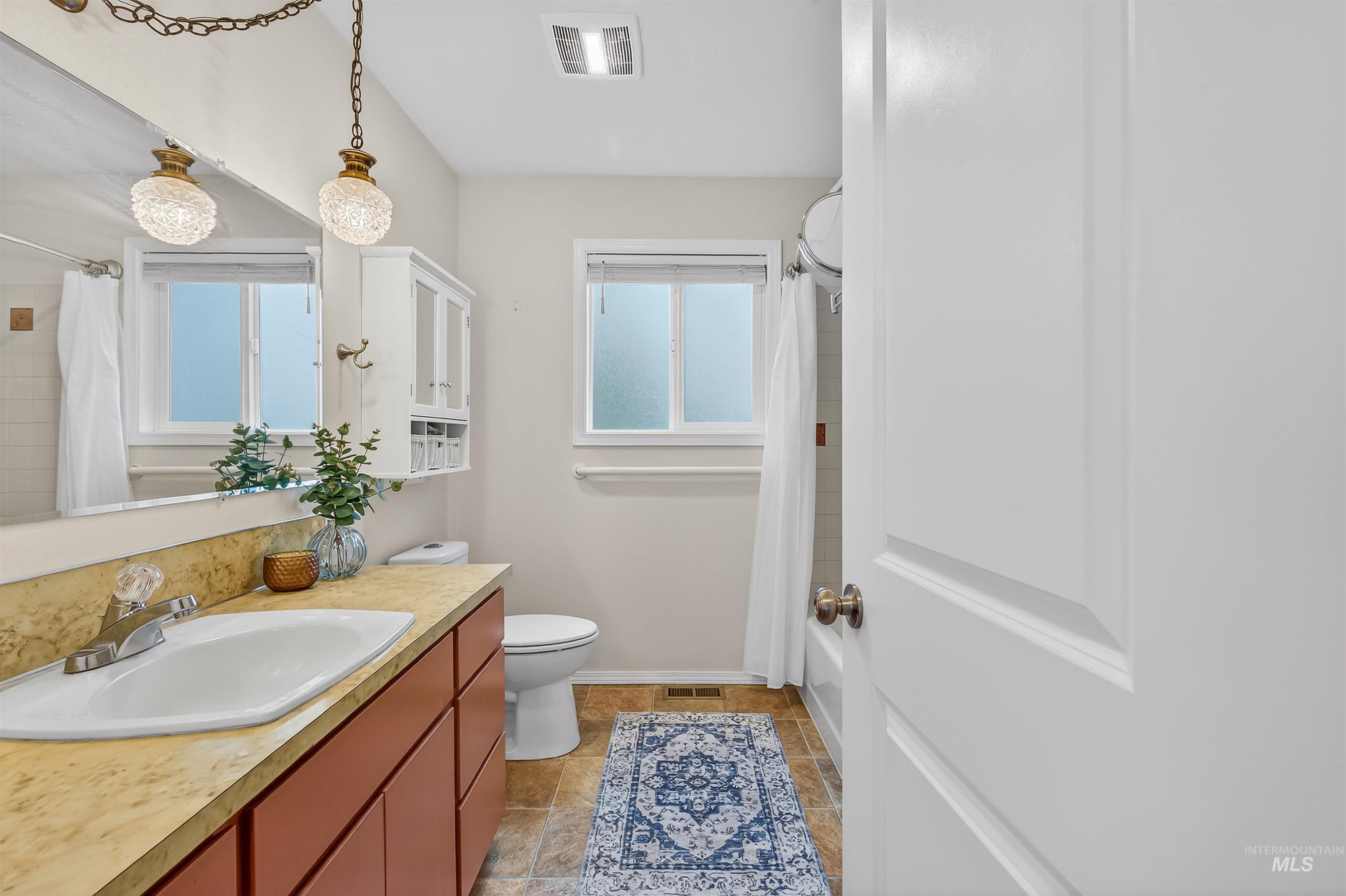 2746 Florence Court, Clarkston, Washington 99403, 3 Bedrooms, 3 Bathrooms, Residential For Sale, Price $499,000, 98978606