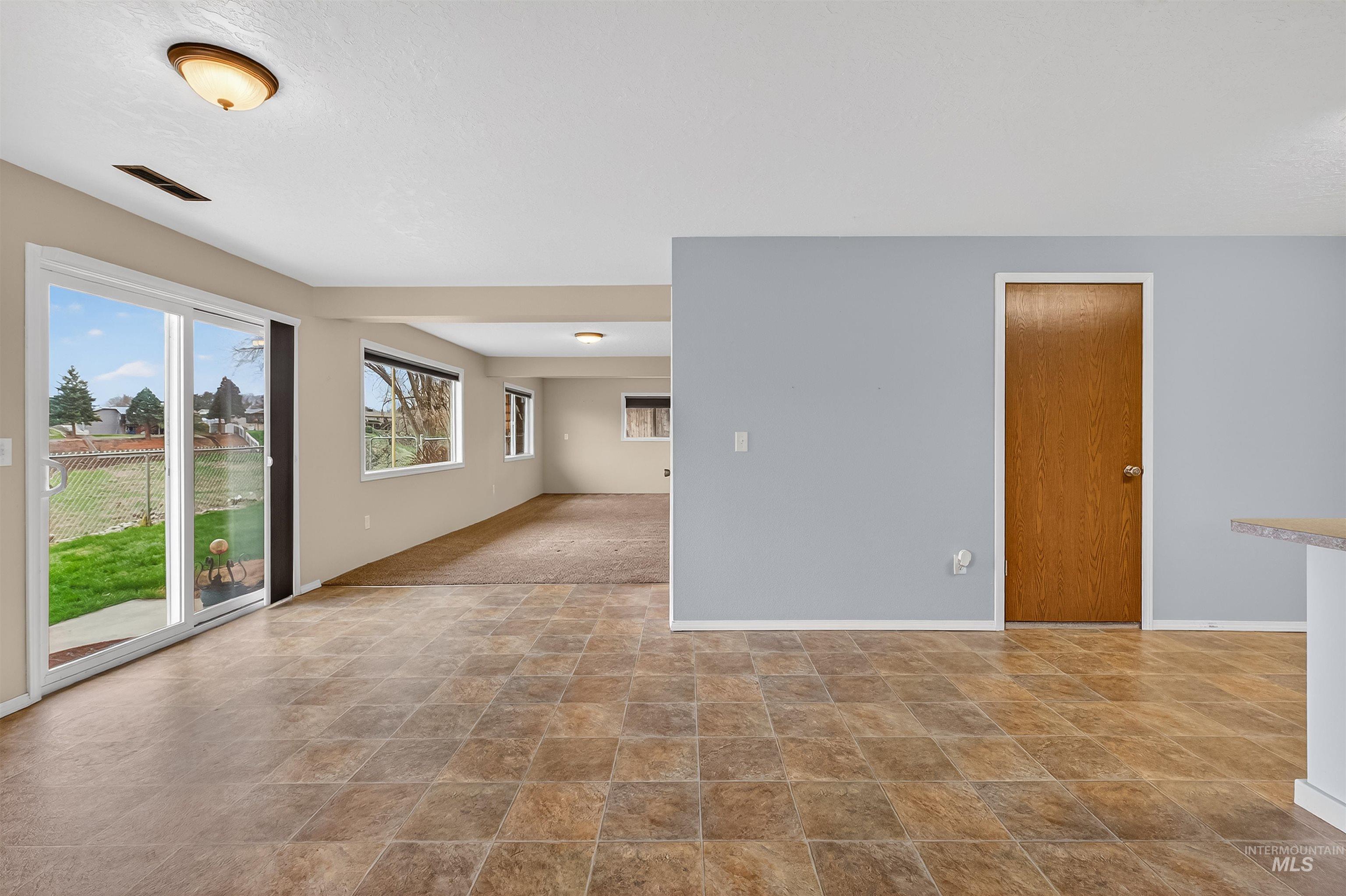 2746 Florence Court, Clarkston, Washington 99403, 3 Bedrooms, 3 Bathrooms, Residential For Sale, Price $499,000, 98978606