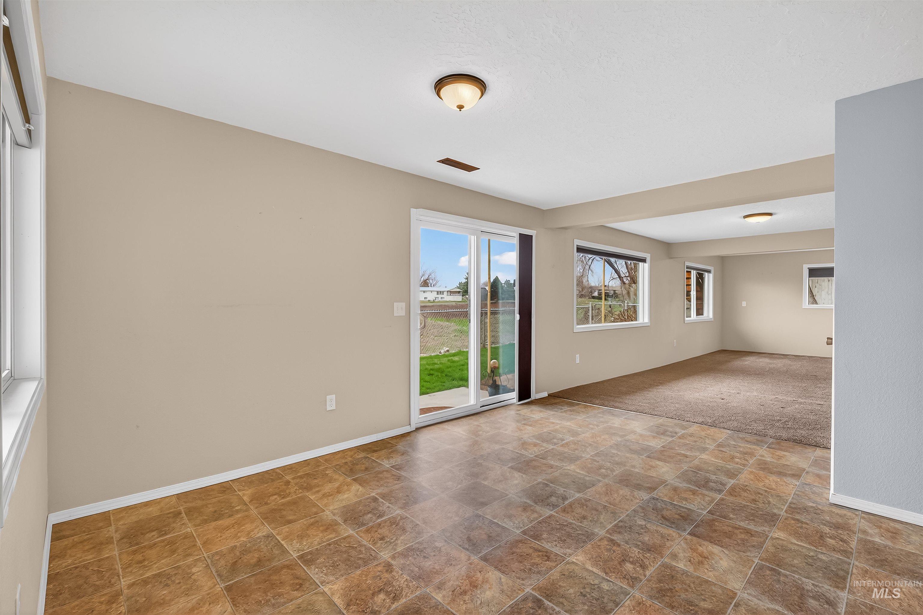 2746 Florence Court, Clarkston, Washington 99403, 3 Bedrooms, 3 Bathrooms, Residential For Sale, Price $497,000, 98978606