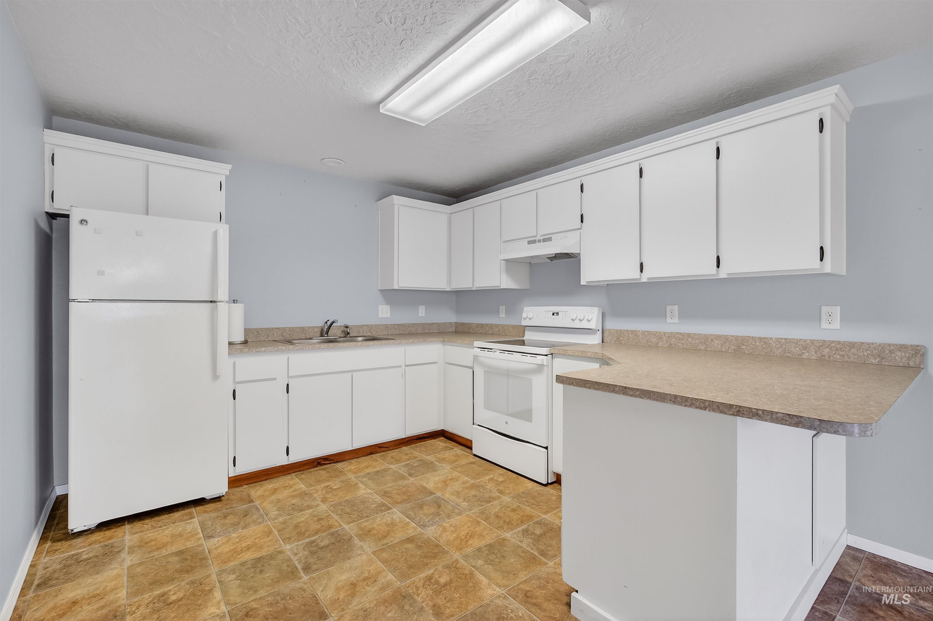 2746 Florence Court, Clarkston, Washington 99403, 3 Bedrooms, 3 Bathrooms, Residential For Sale, Price $499,000, 98978606