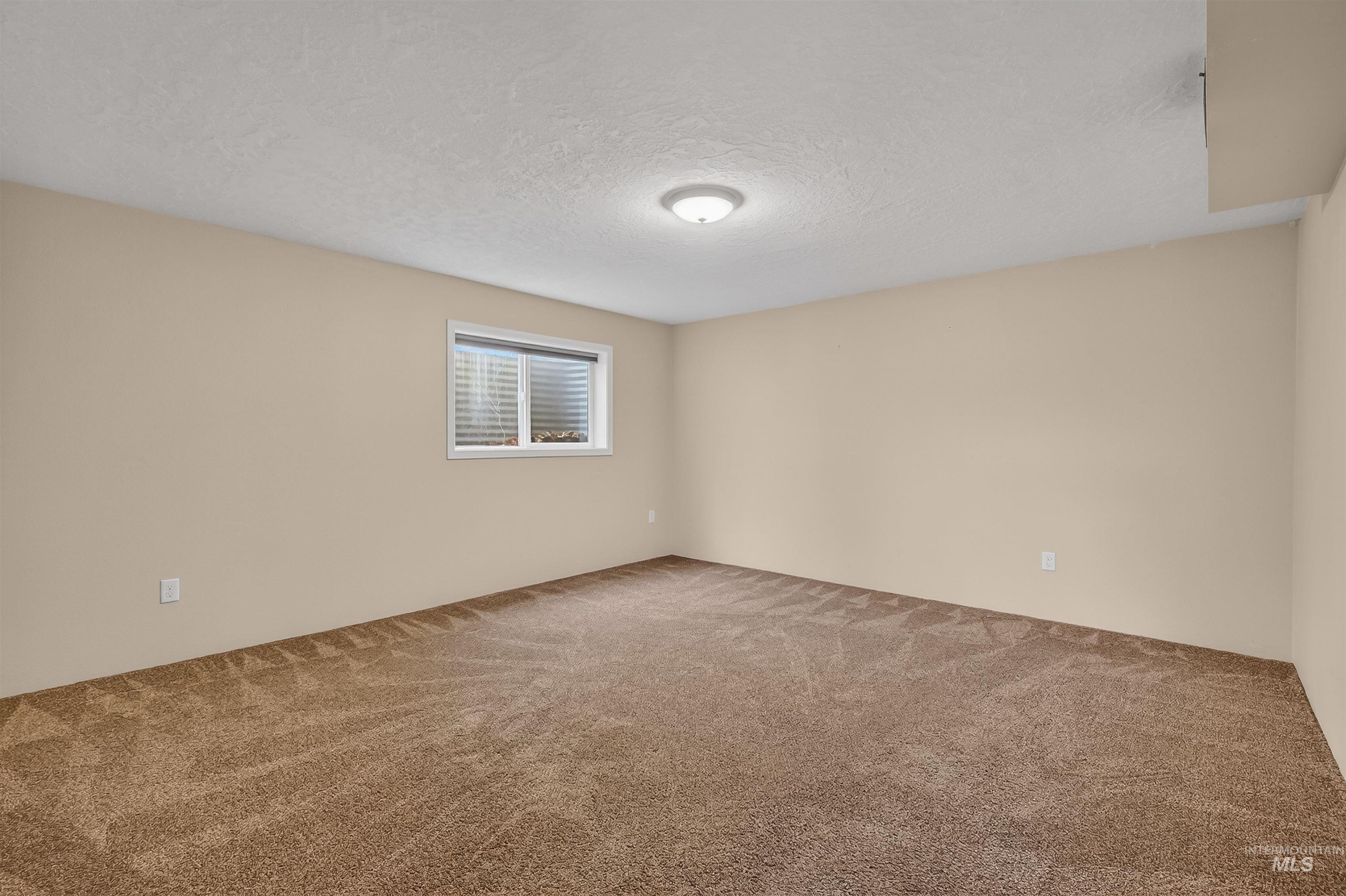 2746 Florence Court, Clarkston, Washington 99403, 3 Bedrooms, 3 Bathrooms, Residential For Sale, Price $499,000, 98978606