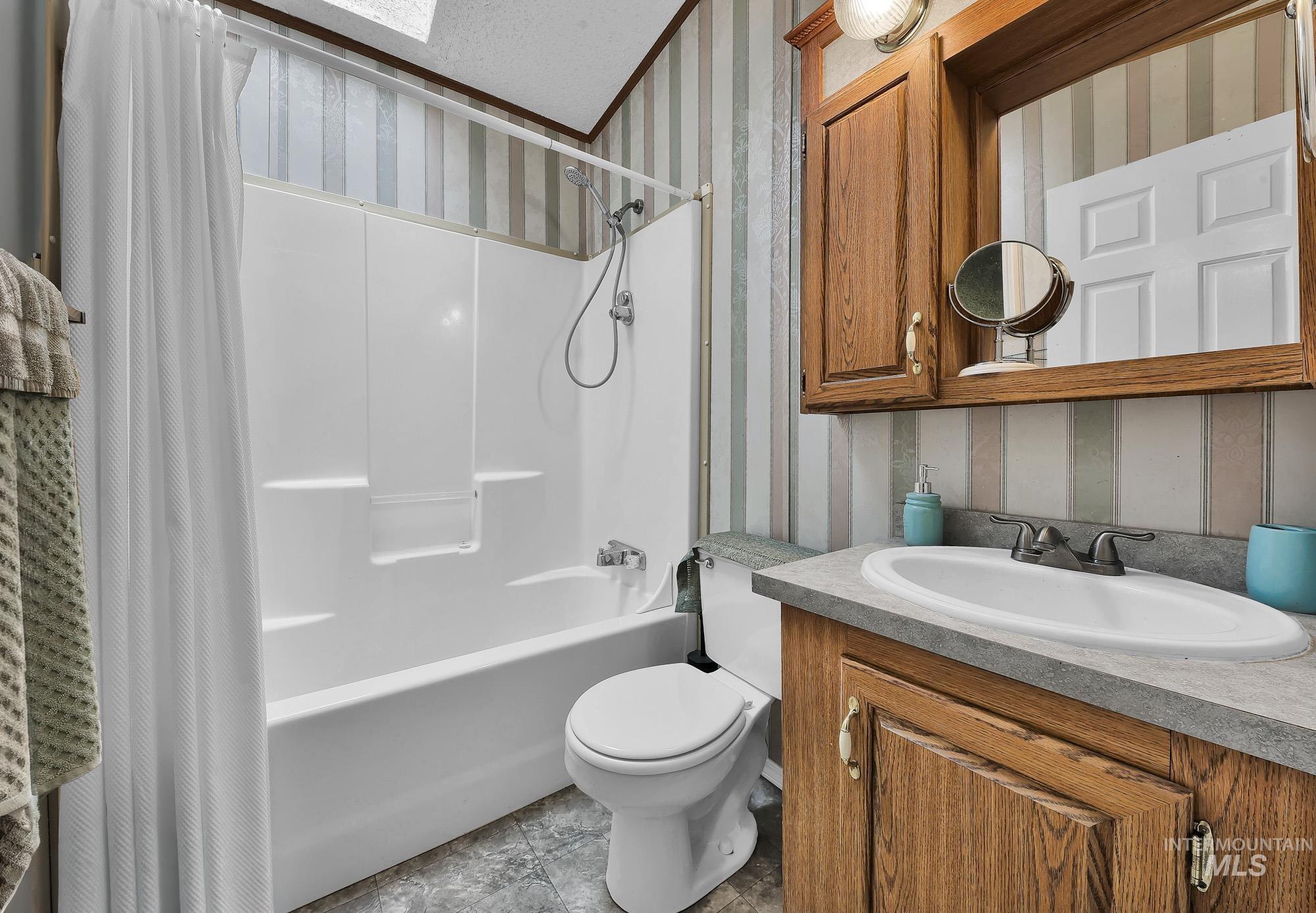 4030 River Resort Dr, Homedale, Idaho 83628, 3 Bedrooms, 2 Bathrooms, Residential For Sale, Price $130,000, 98978607