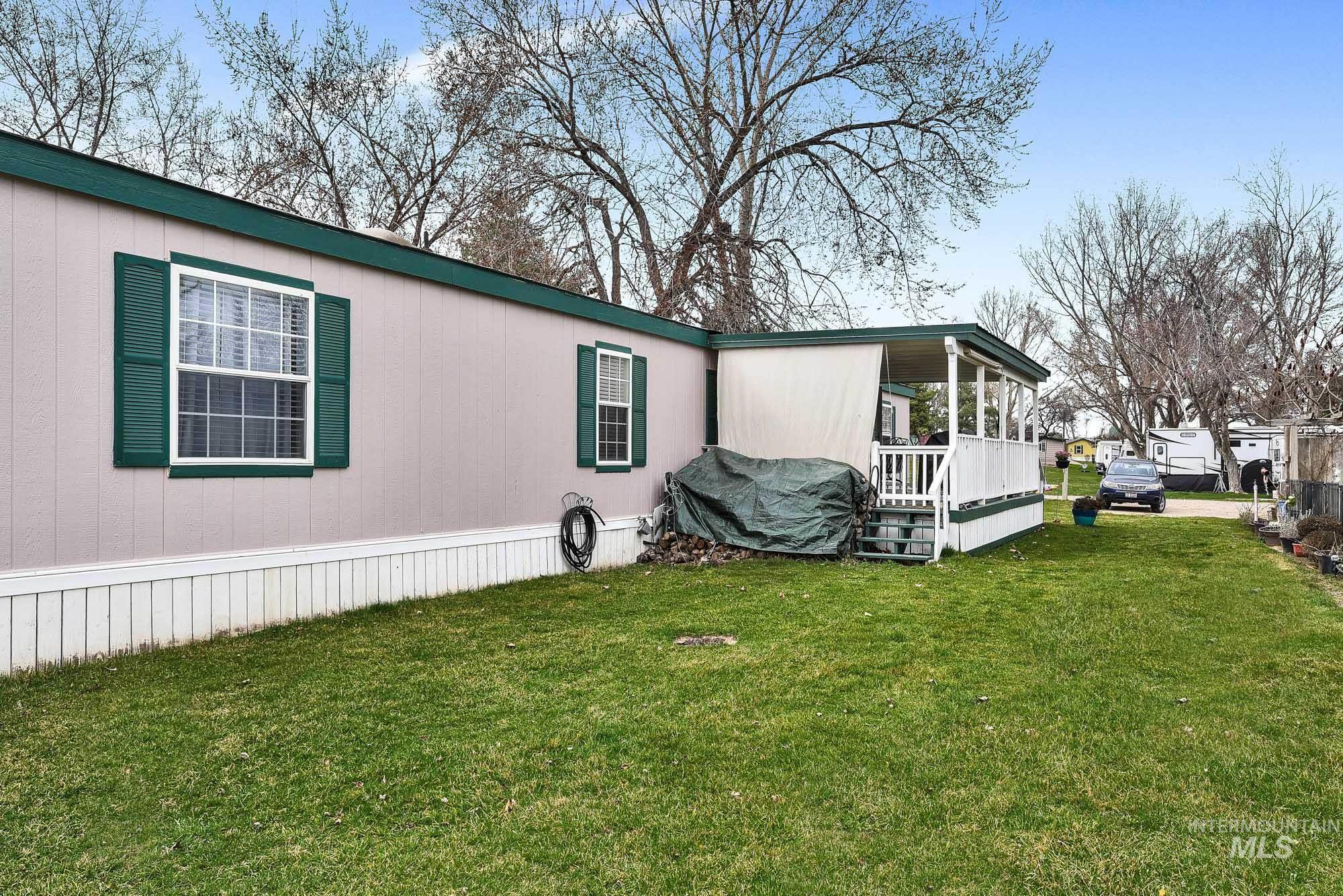 4030 River Resort Dr, Homedale, Idaho 83628, 3 Bedrooms, 2 Bathrooms, Residential For Sale, Price $130,000, 98978607