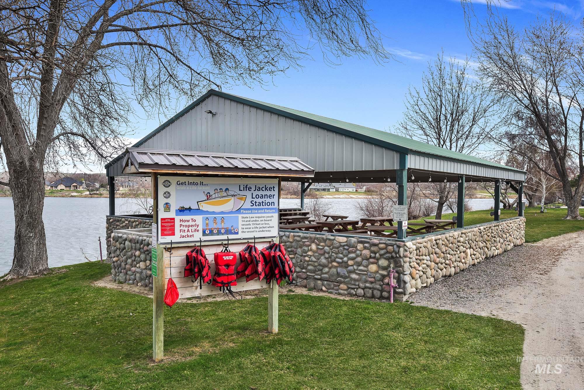 4030 River Resort Dr, Homedale, Idaho 83628, 3 Bedrooms, 2 Bathrooms, Residential For Sale, Price $130,000, 98978607