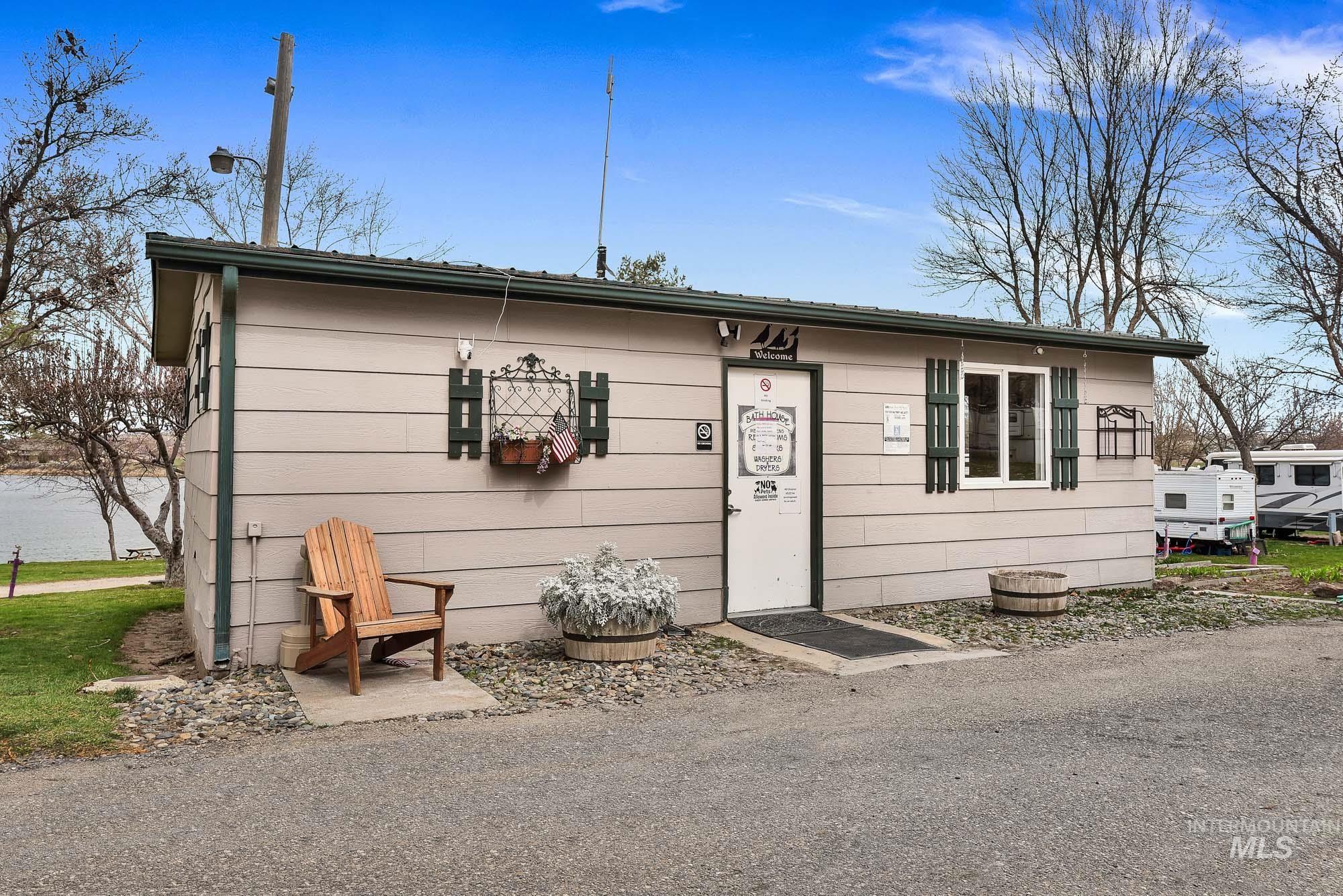 4030 River Resort Dr, Homedale, Idaho 83628, 3 Bedrooms, 2 Bathrooms, Residential For Sale, Price $130,000, 98978607