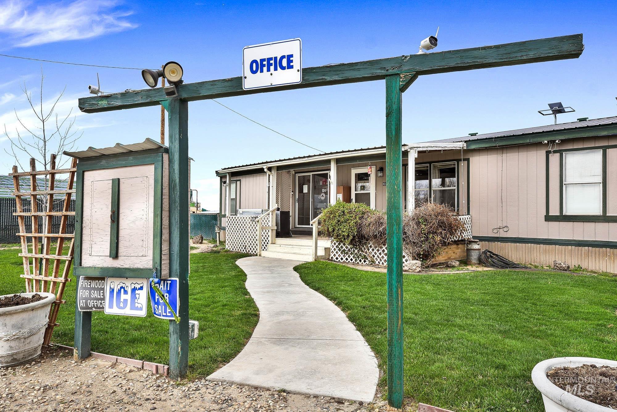 4030 River Resort Dr, Homedale, Idaho 83628, 3 Bedrooms, 2 Bathrooms, Residential For Sale, Price $130,000, 98978607