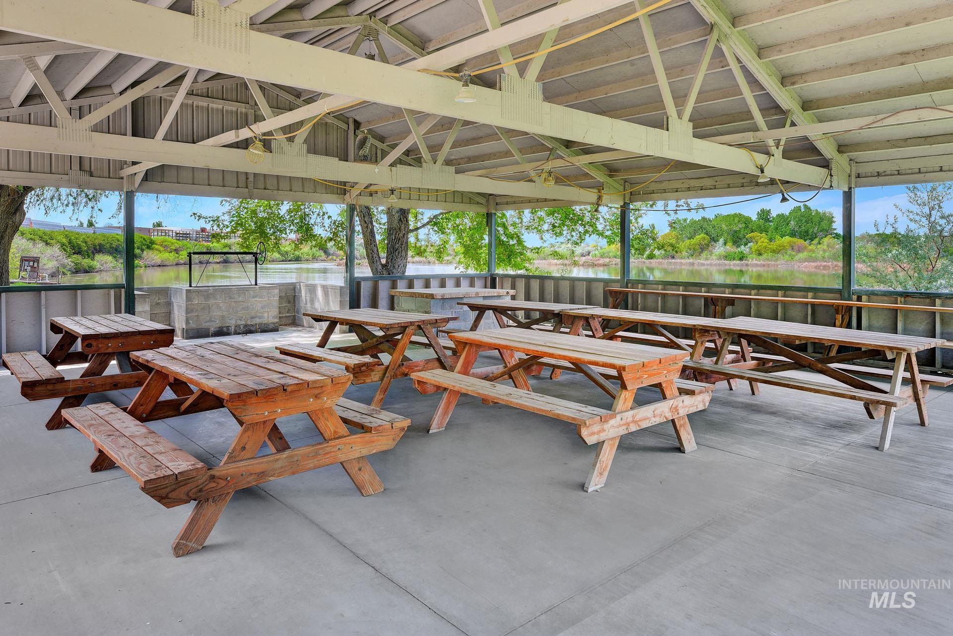 4030 River Resort Dr, Homedale, Idaho 83628, 3 Bedrooms, 2 Bathrooms, Residential For Sale, Price $130,000, 98978607