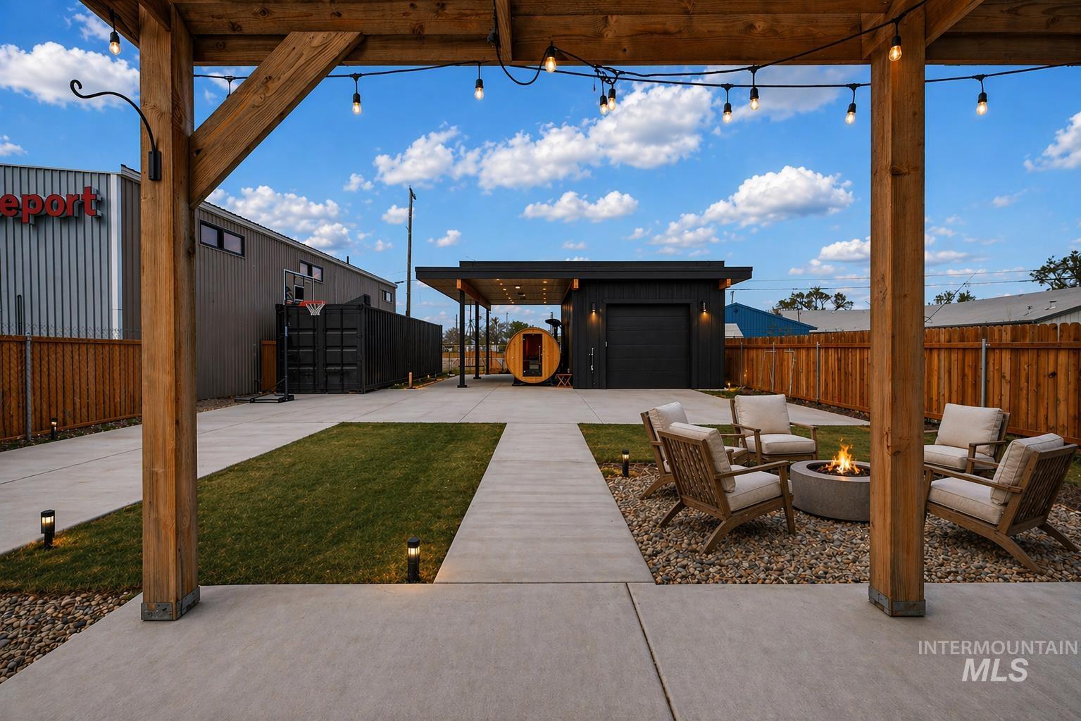 114 E 33rd St, Boise, Idaho 83714-6613, 3 Bedrooms, 2.5 Bathrooms, Residential For Sale, Price $1,250,000,MLS 98978608