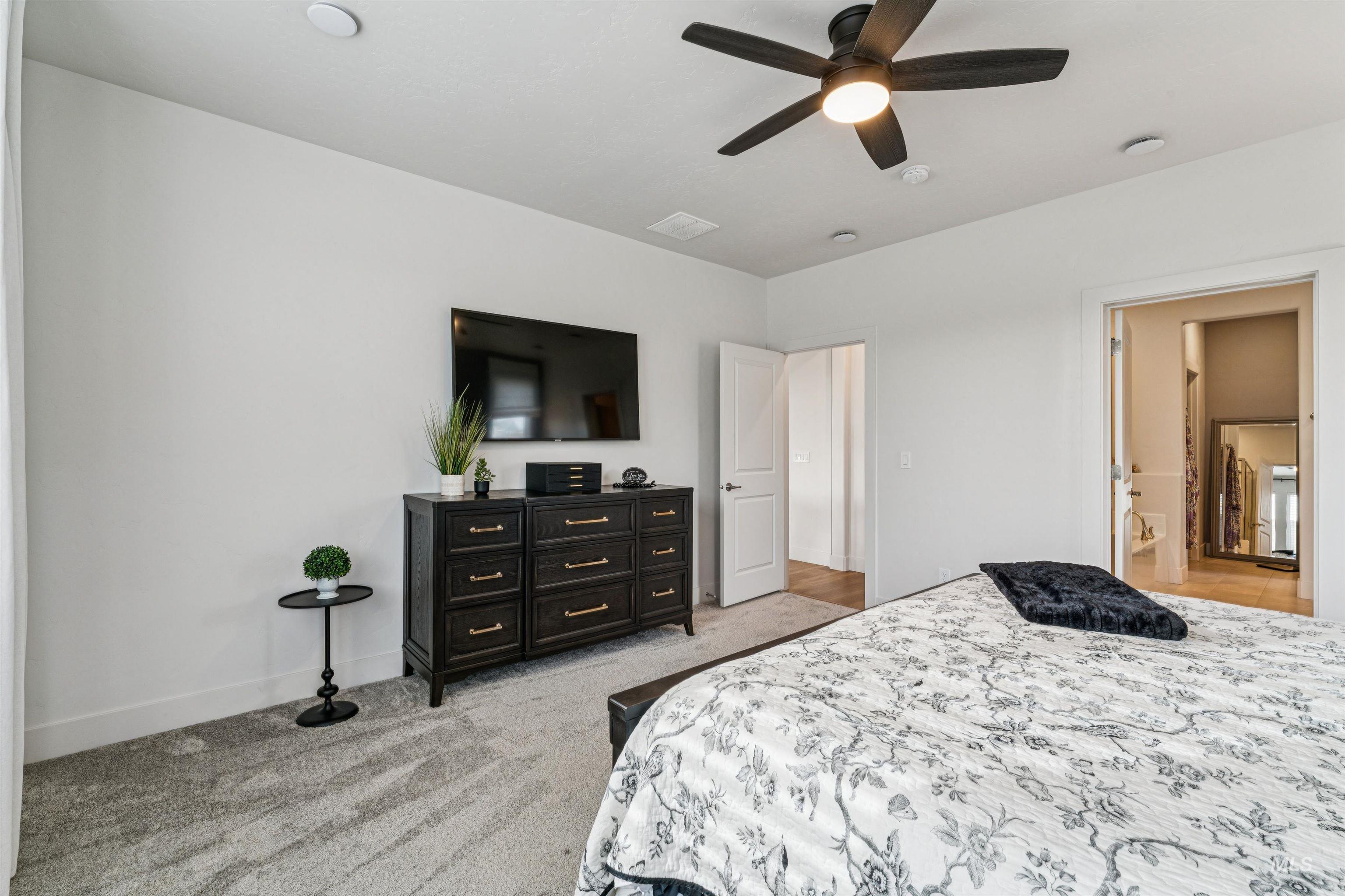 20284 Carbondale Ave, Caldwell, Idaho 83605, 3 Bedrooms, 2 Bathrooms, Residential For Sale, Price $429,990, 98978610