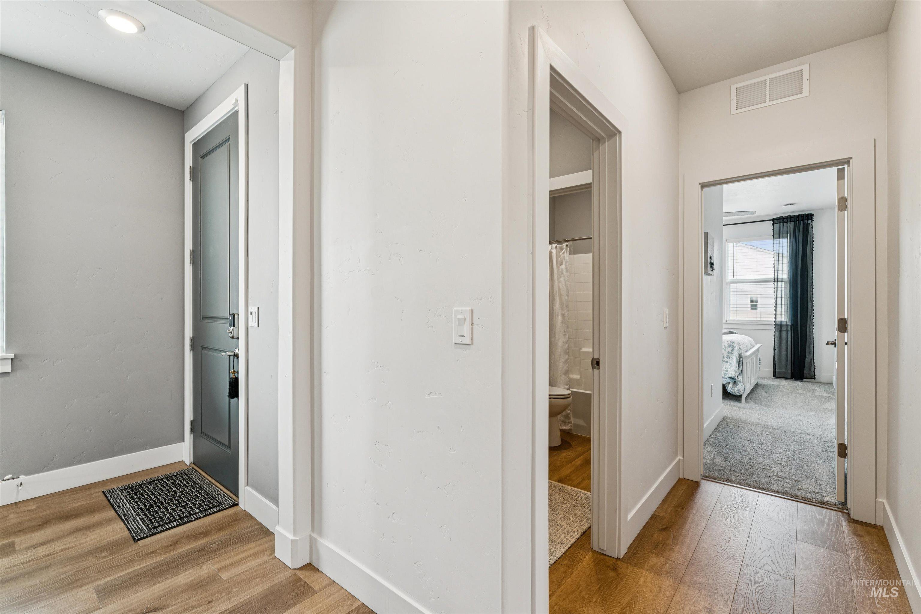 20284 Carbondale Ave, Caldwell, Idaho 83605, 3 Bedrooms, 2 Bathrooms, Residential For Sale, Price $429,990, 98978610