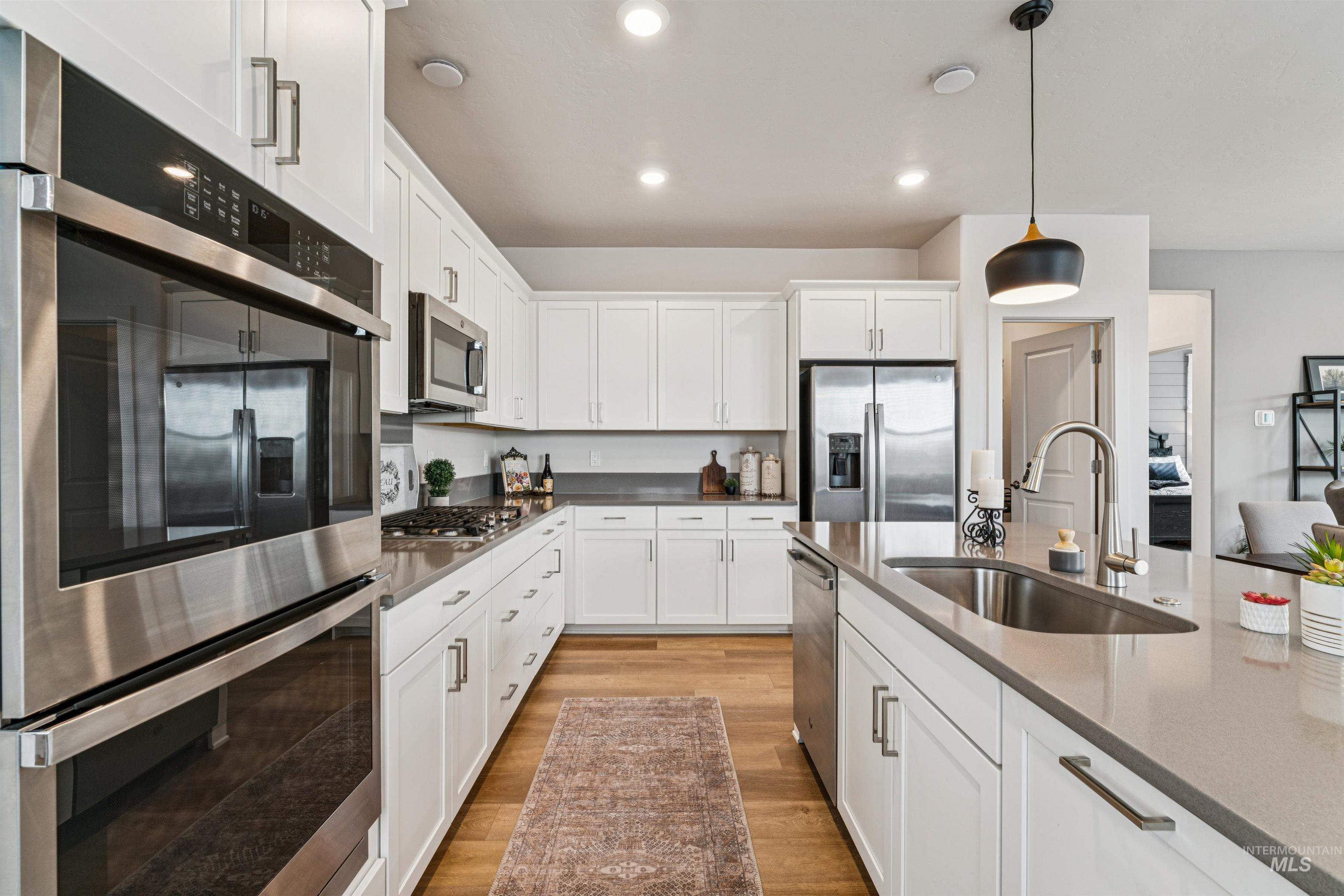 20284 Carbondale Ave, Caldwell, Idaho 83605, 3 Bedrooms, 2 Bathrooms, Residential For Sale, Price $429,990, 98978610