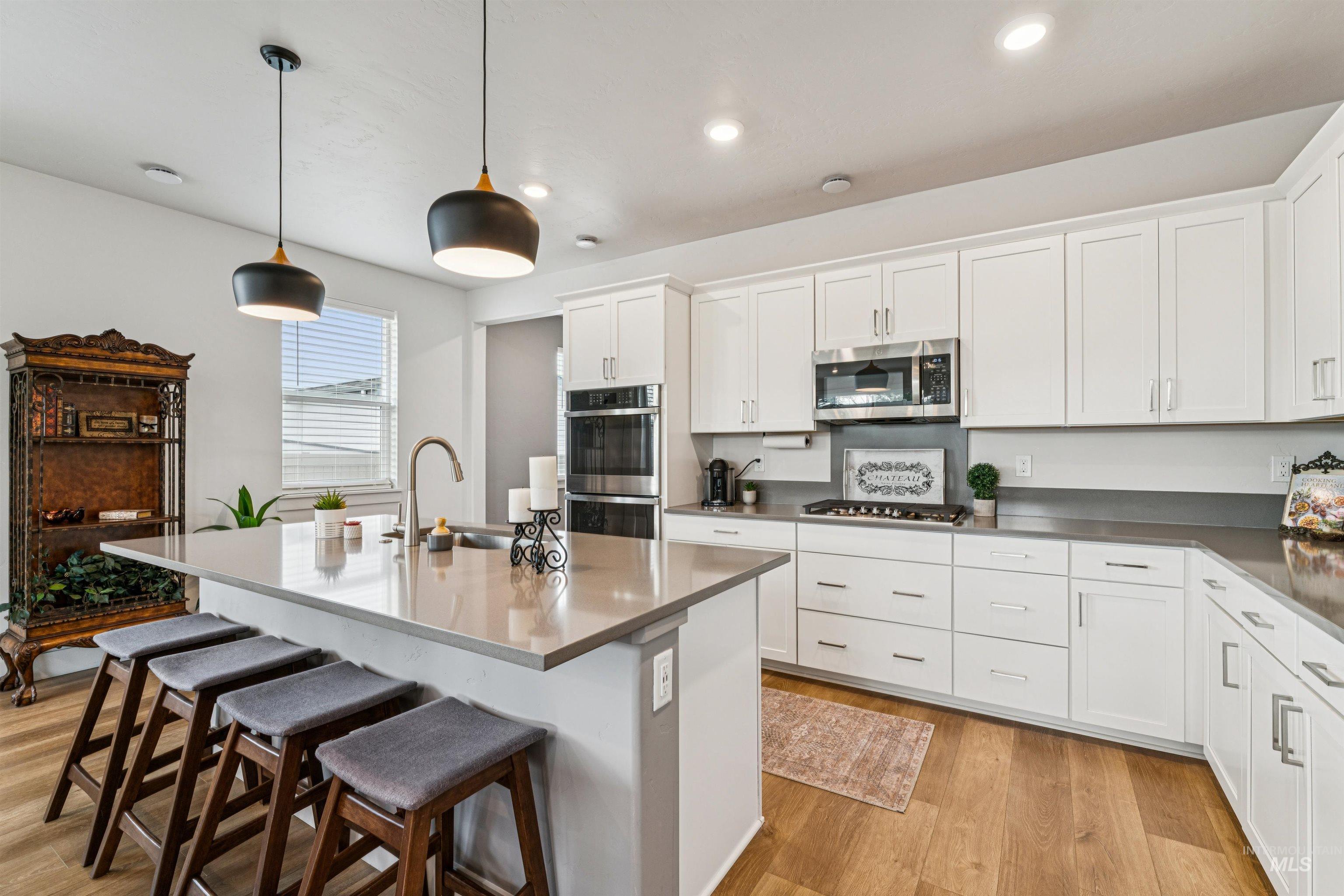 20284 Carbondale Ave, Caldwell, Idaho 83605, 3 Bedrooms, 2 Bathrooms, Residential For Sale, Price $429,990, 98978610