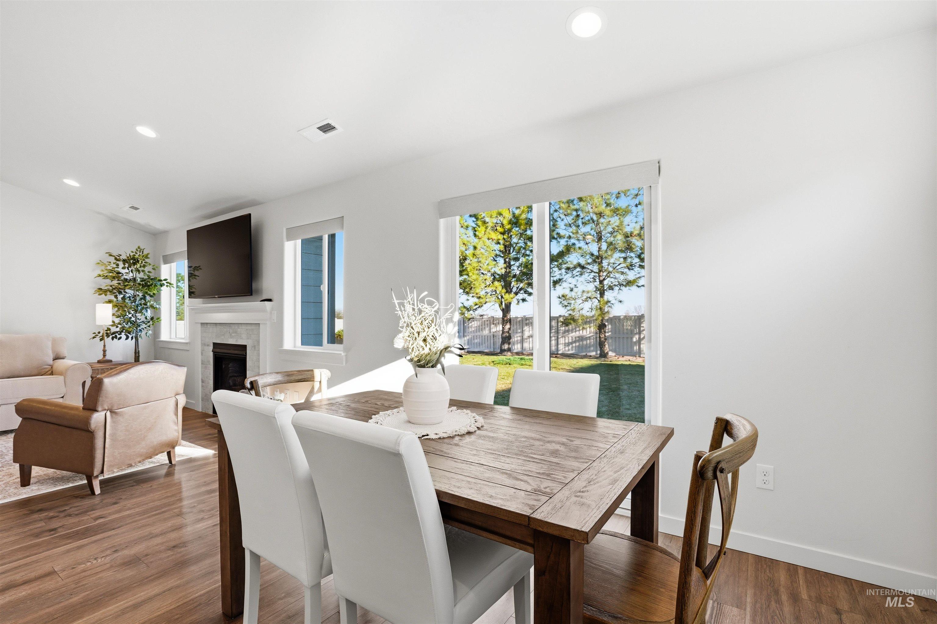 1314 Jupiter St, Middleton, Idaho 83644, 3 Bedrooms, 2 Bathrooms, Residential For Sale, Price $427,000, 98978611