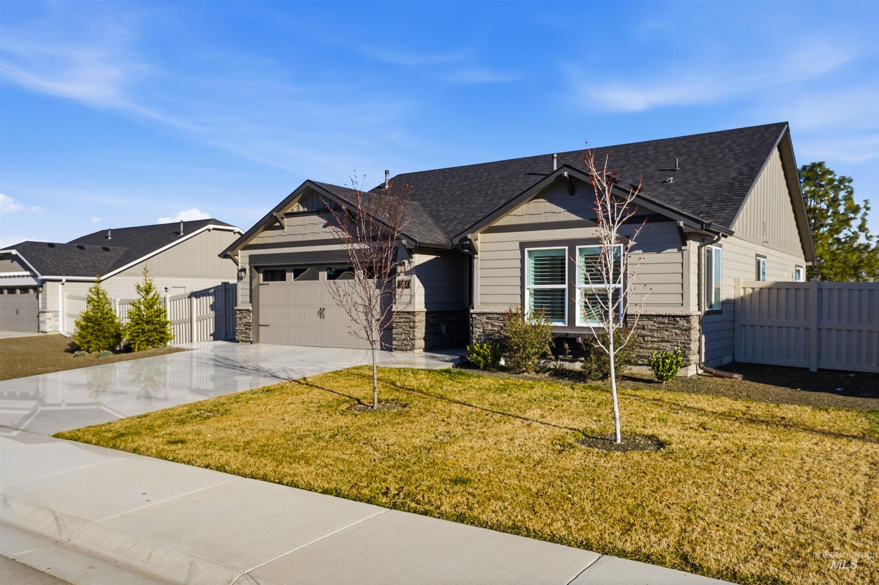 1314 Jupiter St, Middleton, Idaho 83644, 3 Bedrooms, 2 Bathrooms, Residential For Sale, Price $427,000, 98978611